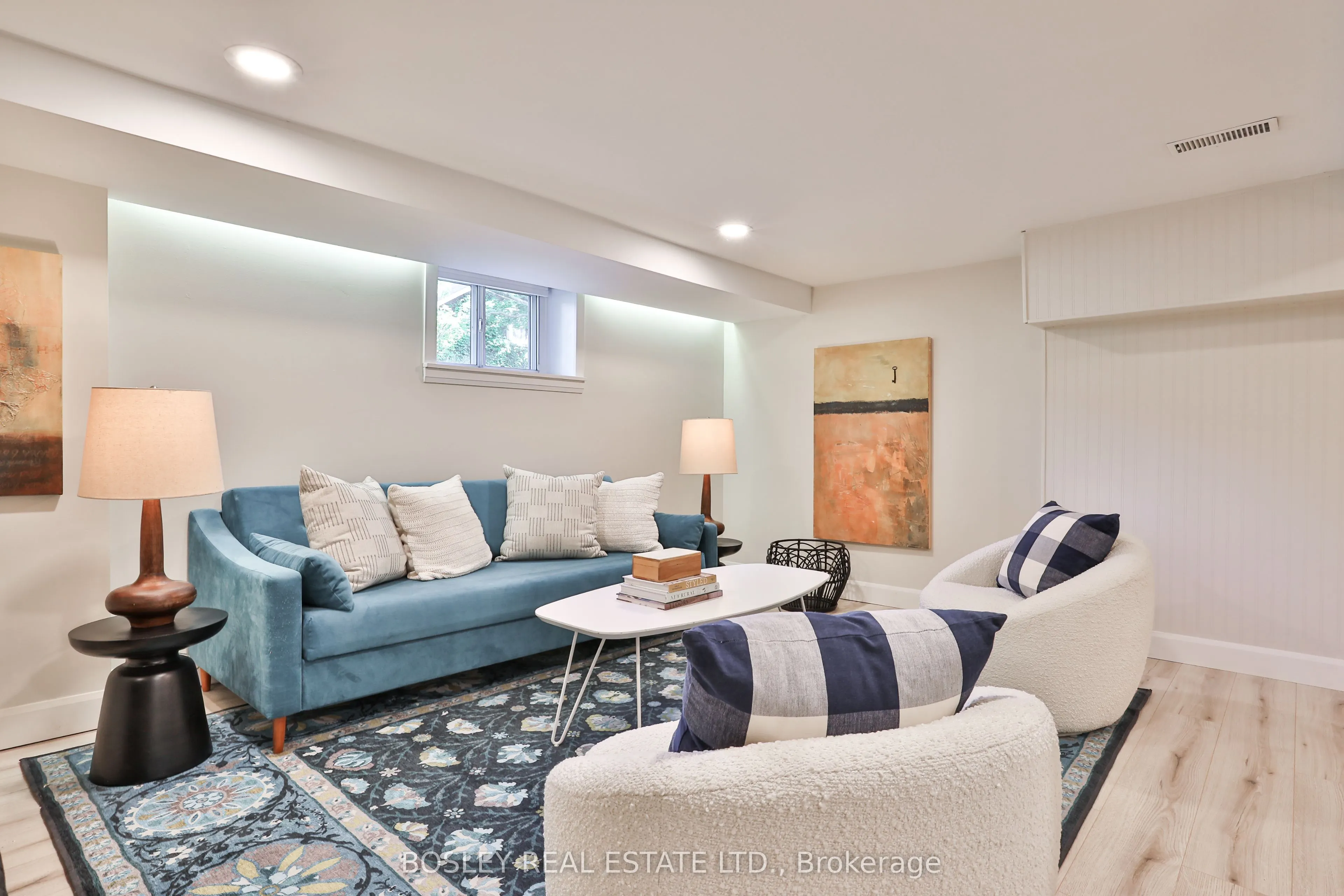14 Beach View Crescent
