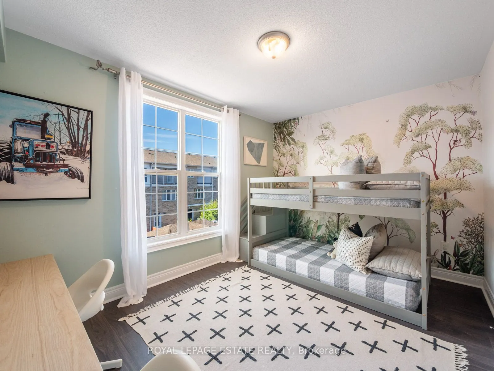20 Fairhead Mews