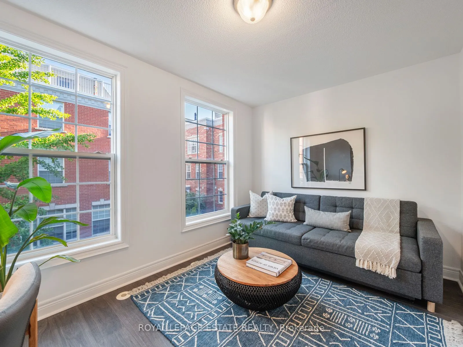 20 Fairhead Mews