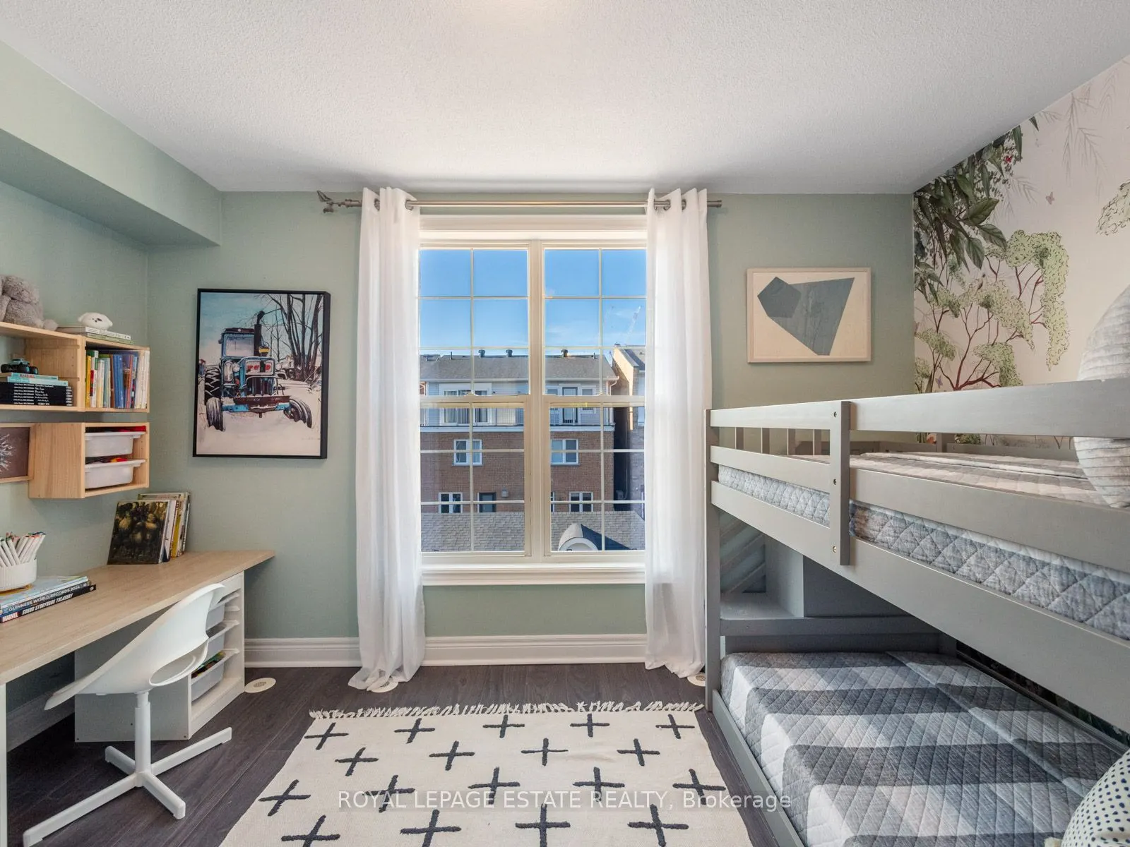 20 Fairhead Mews