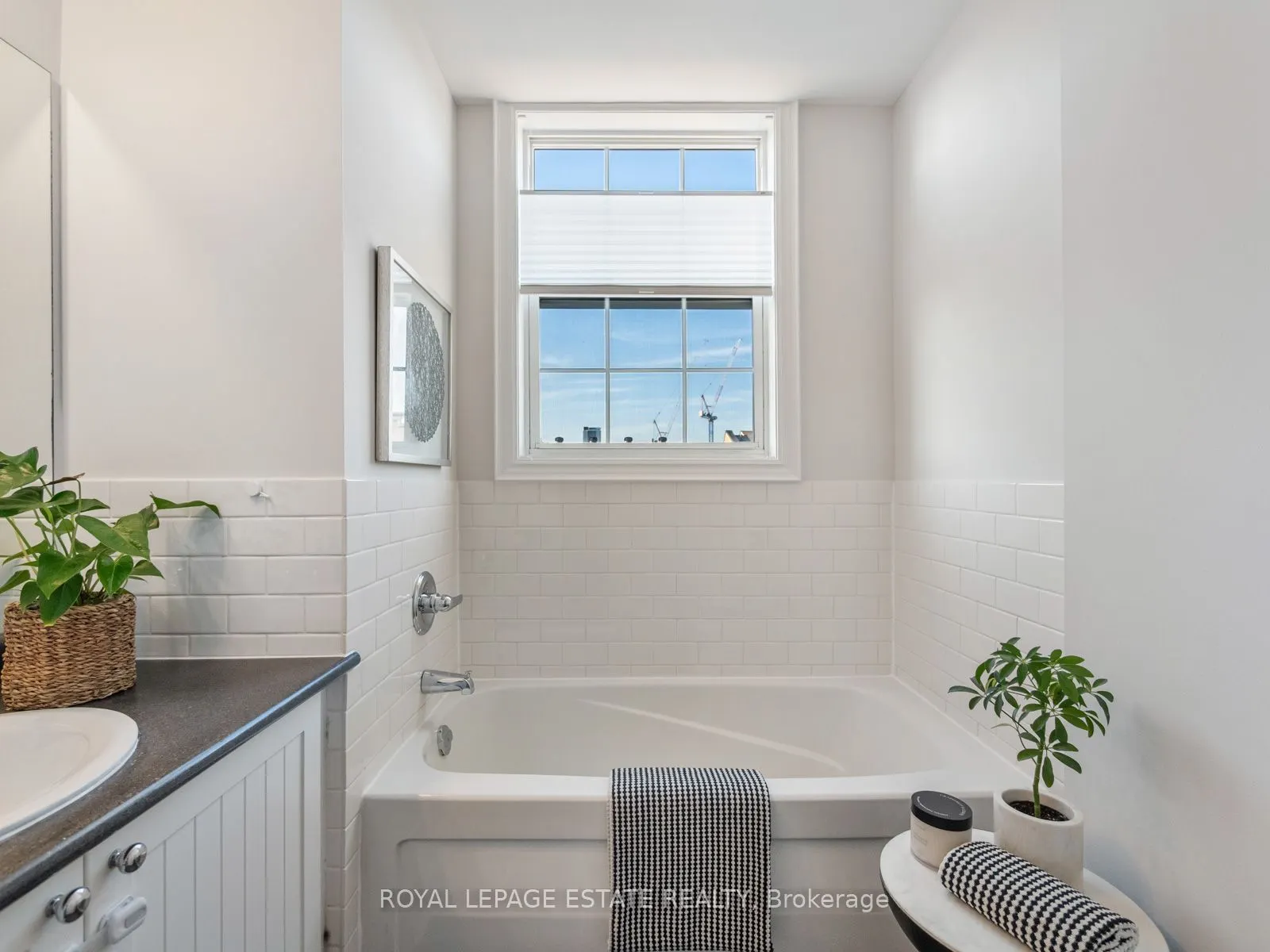 20 Fairhead Mews