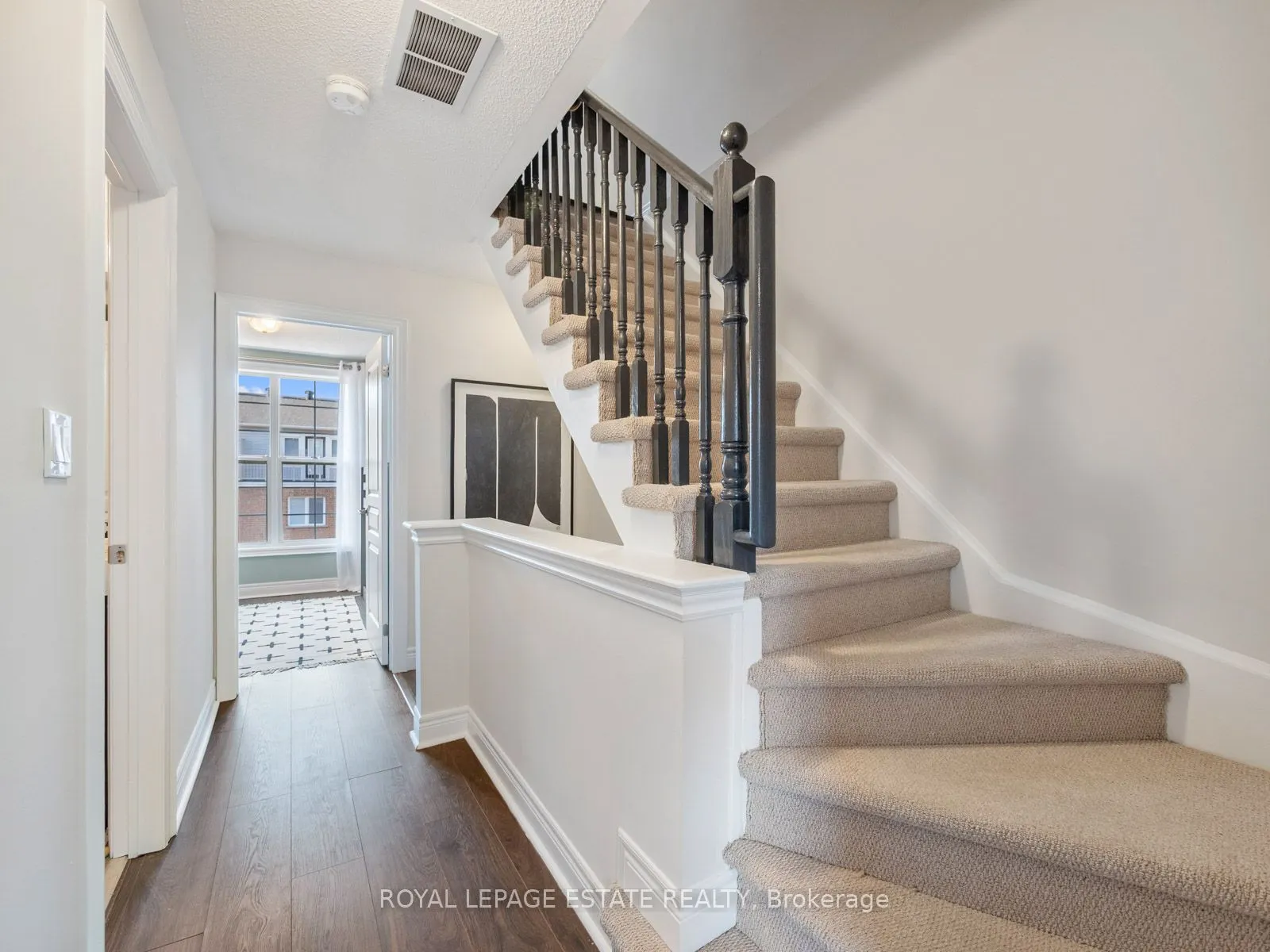 20 Fairhead Mews