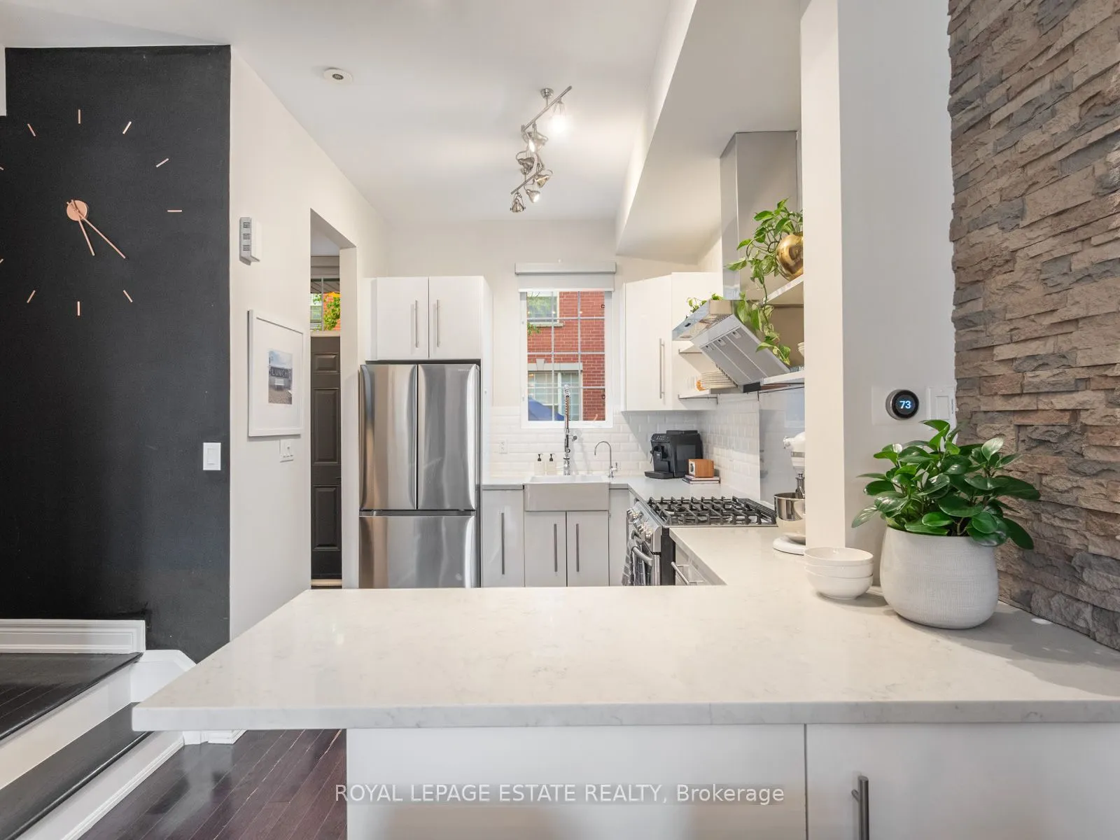 20 Fairhead Mews