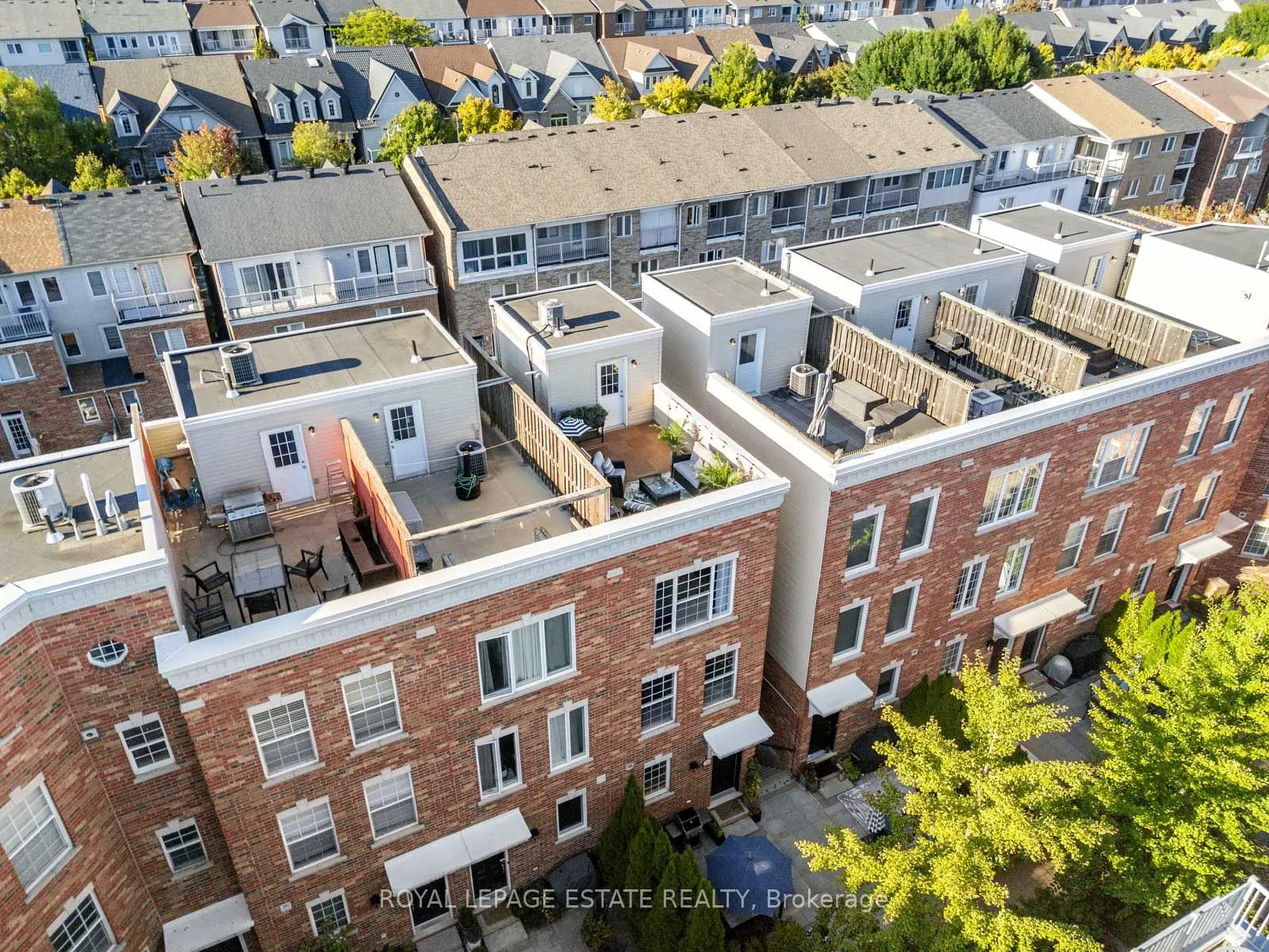 20 Fairhead Mews