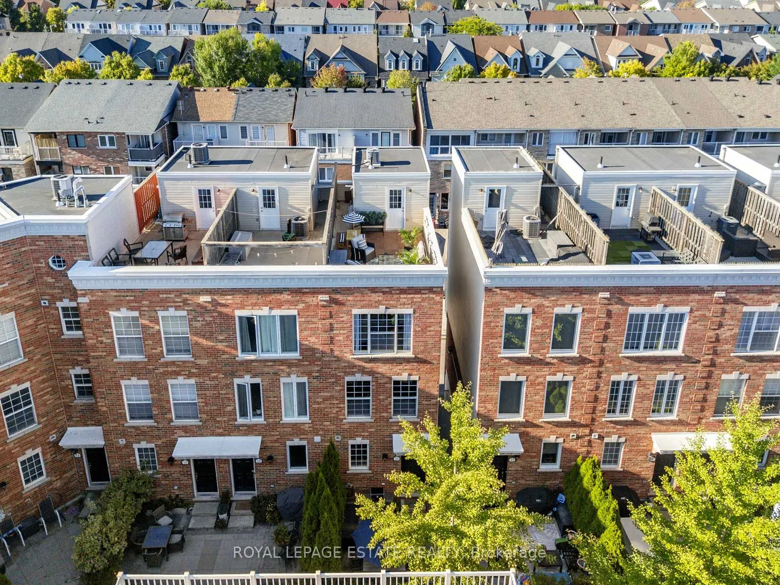20 Fairhead Mews