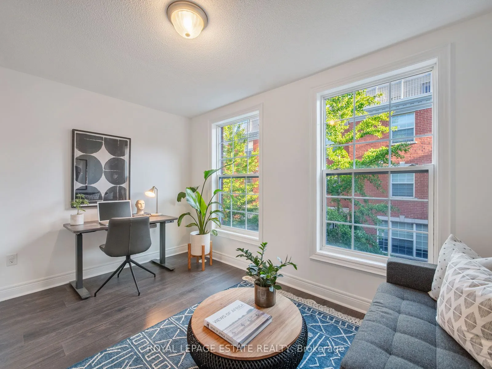 20 Fairhead Mews
