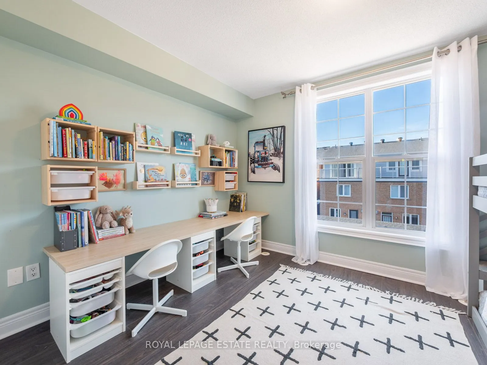 20 Fairhead Mews