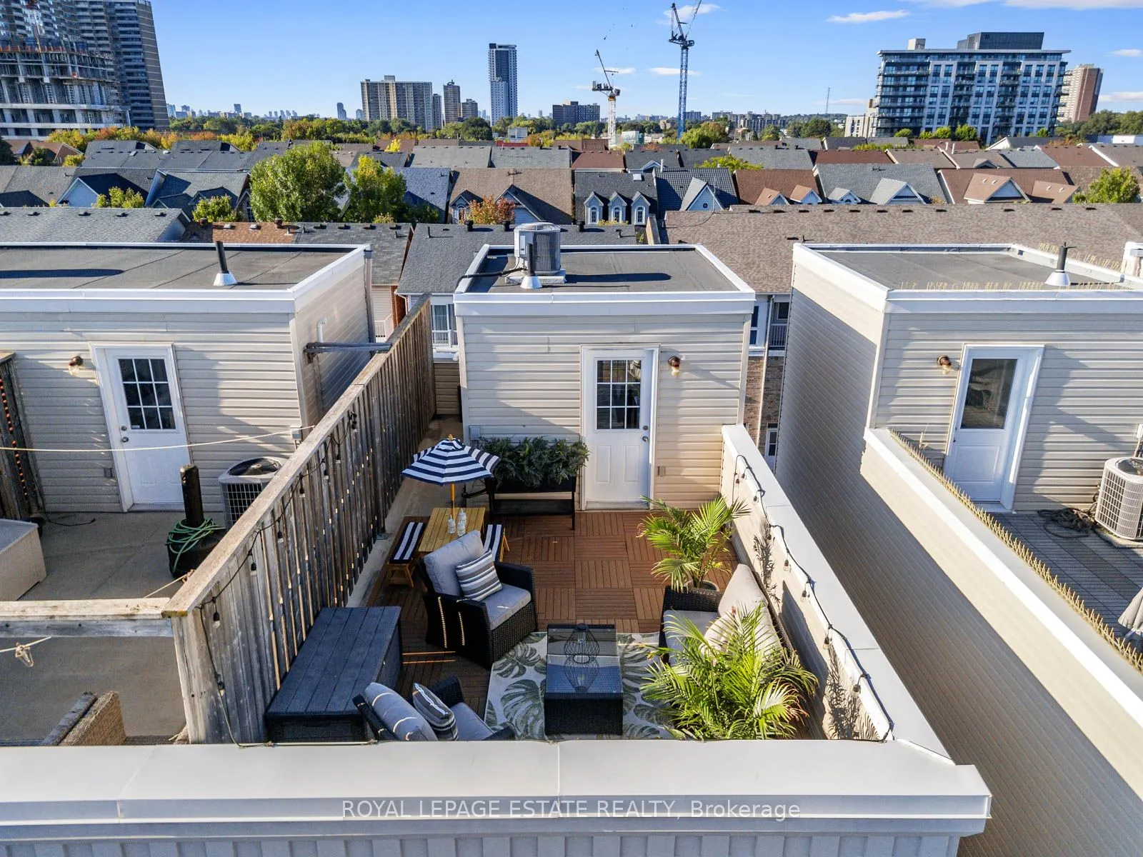 20 Fairhead Mews