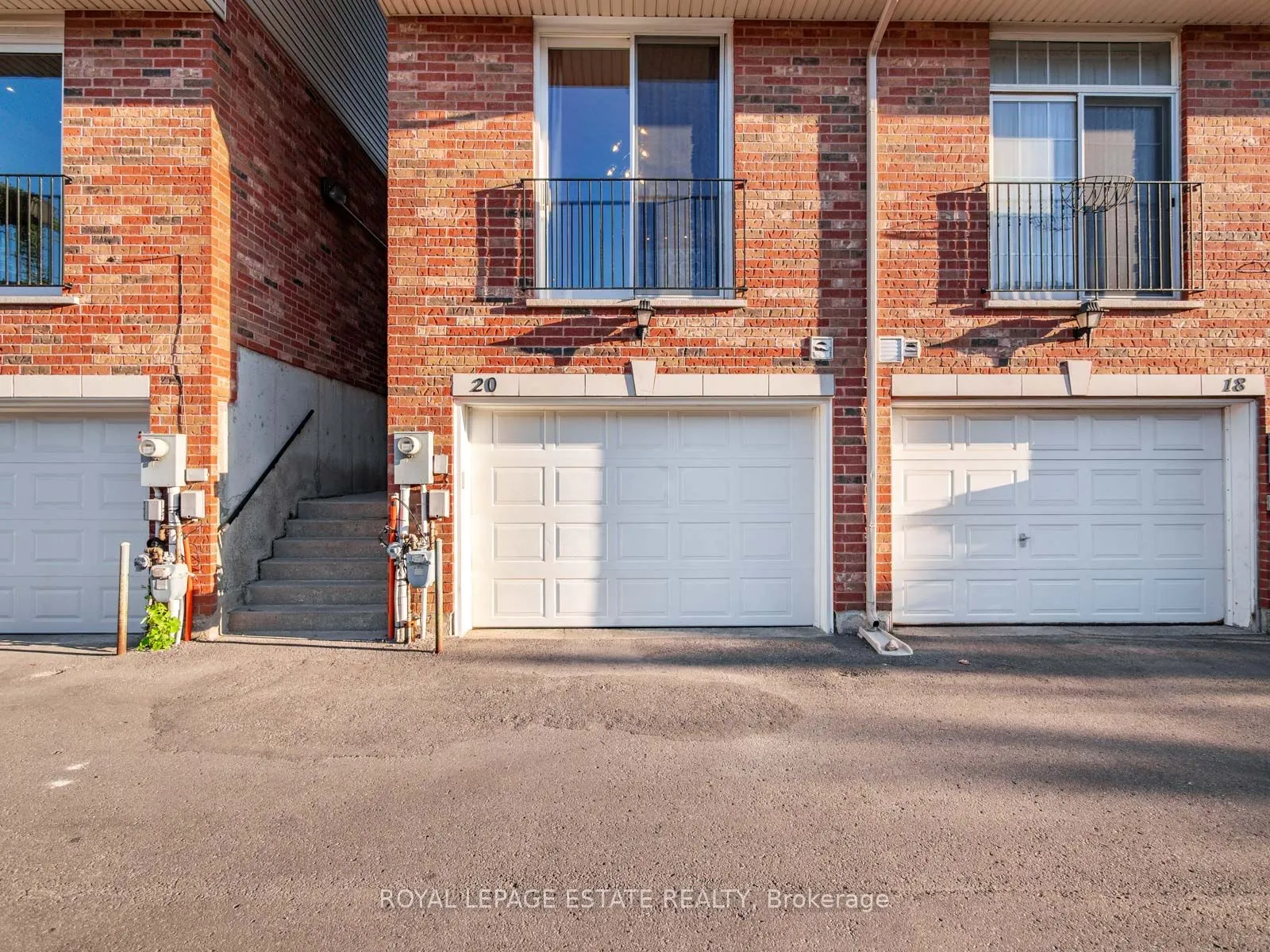 20 Fairhead Mews