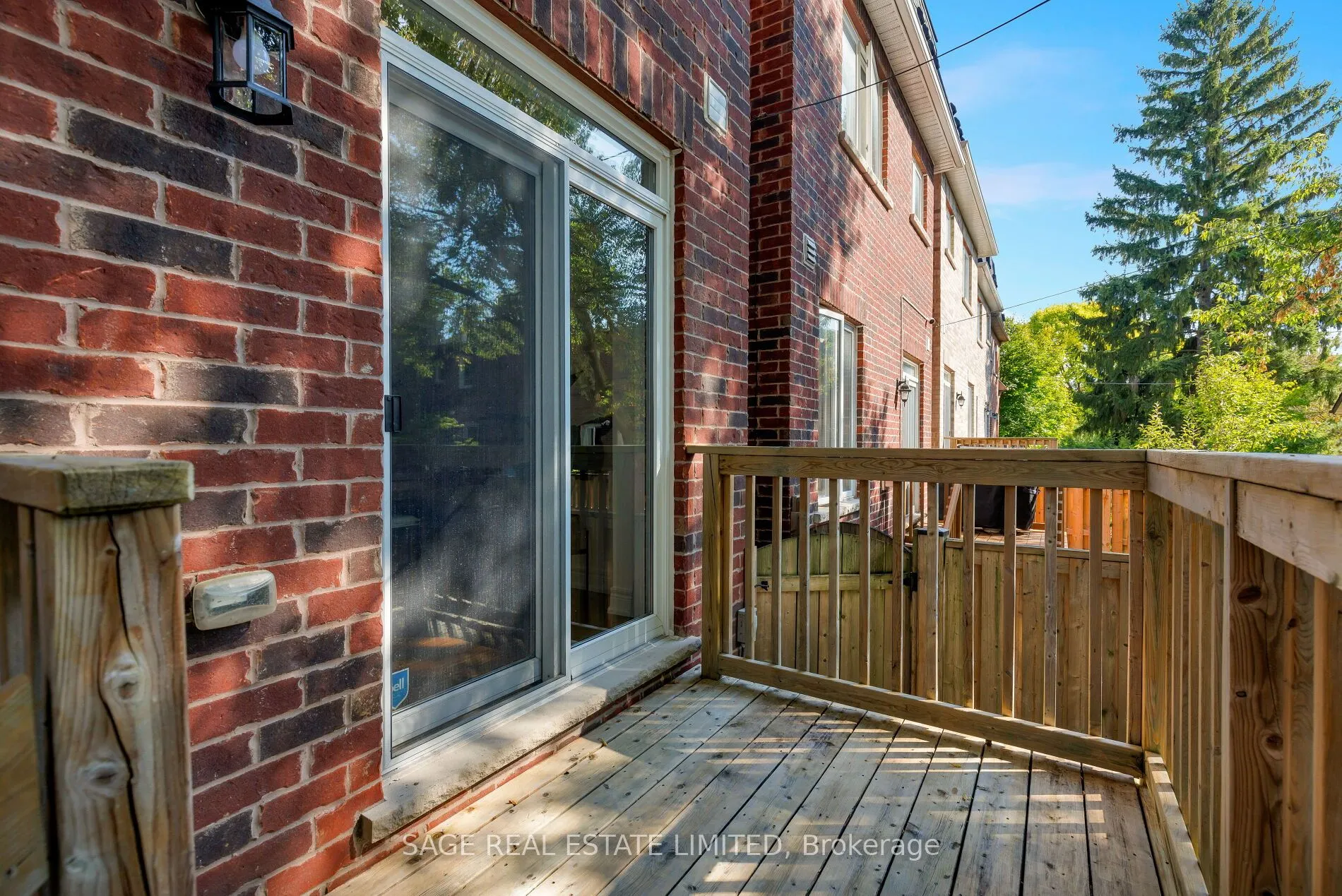 53E Dentonia Park Avenue