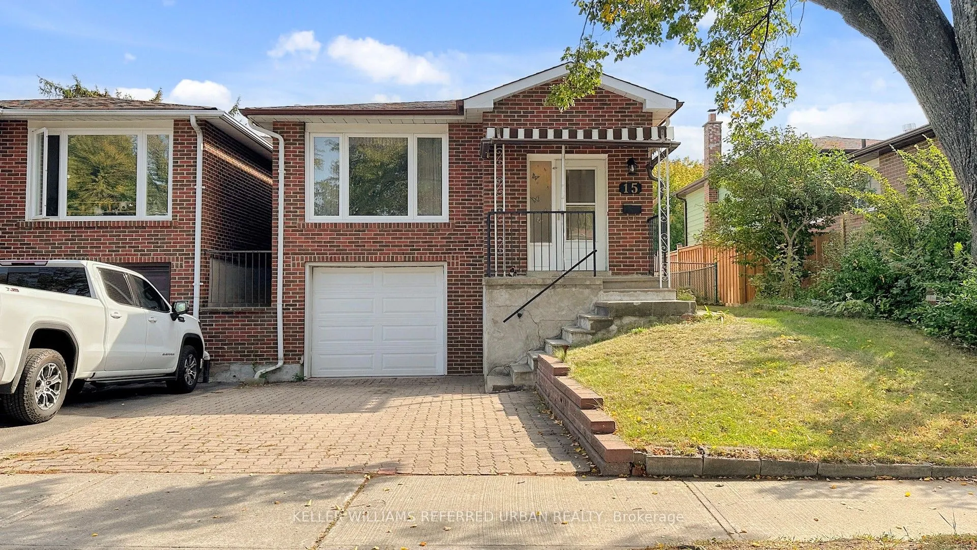 15 Thistlewaite Crescent