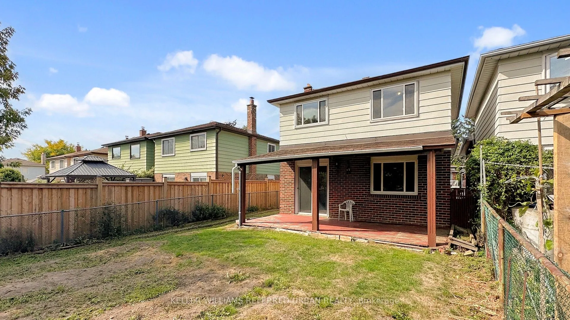 15 Thistlewaite Crescent
