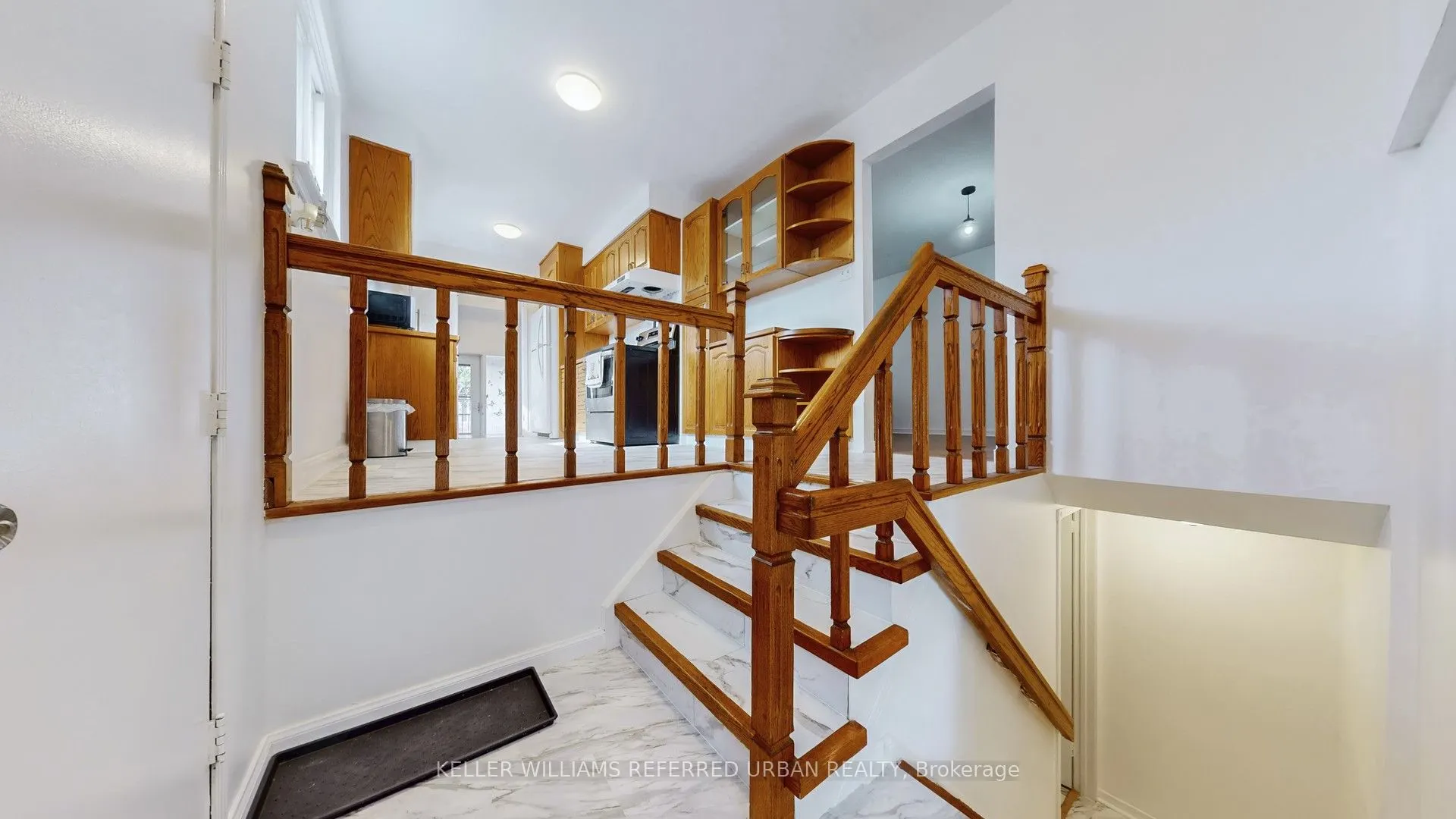 15 Thistlewaite Crescent