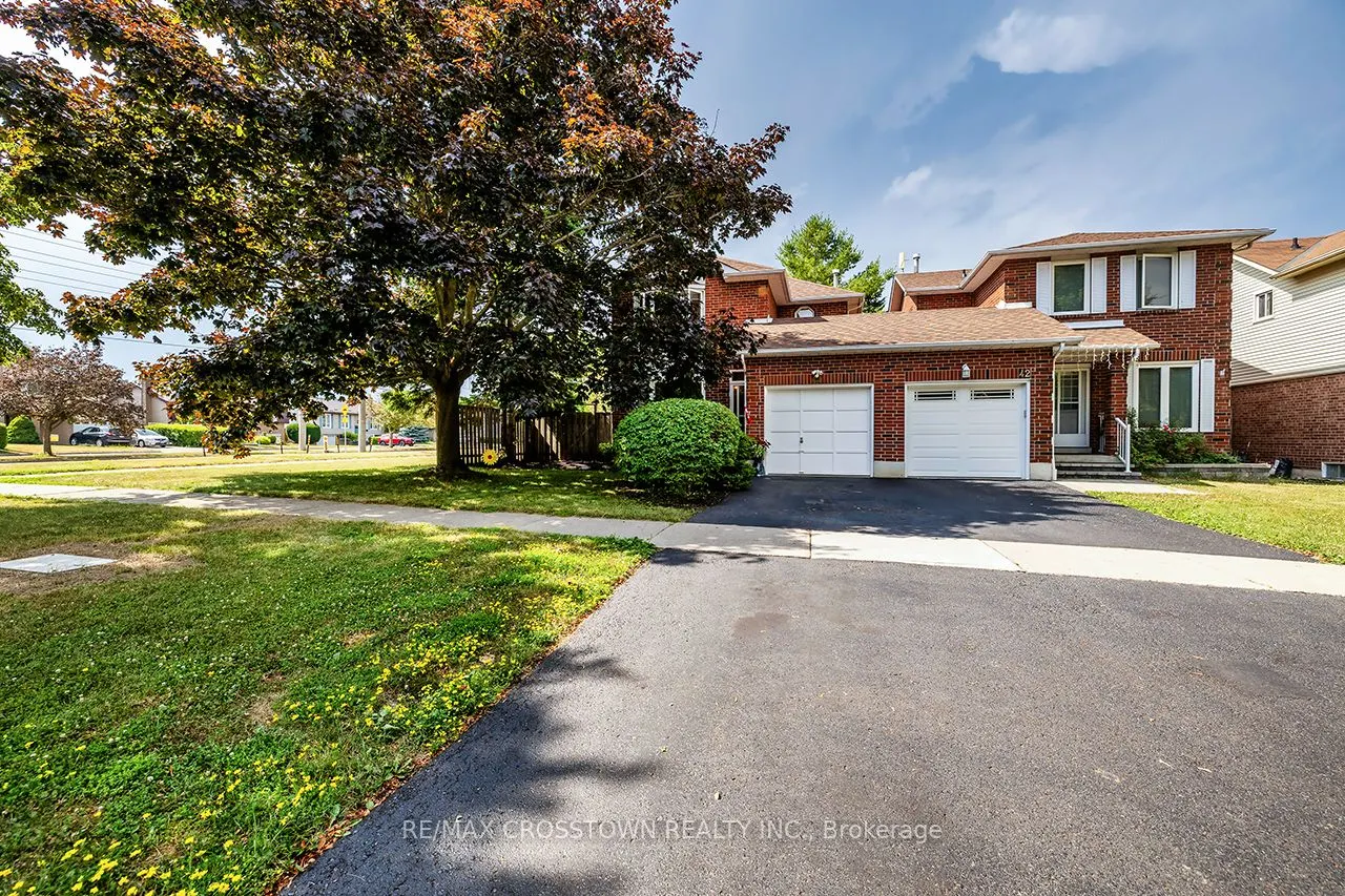 44 Hewitt Crescent
