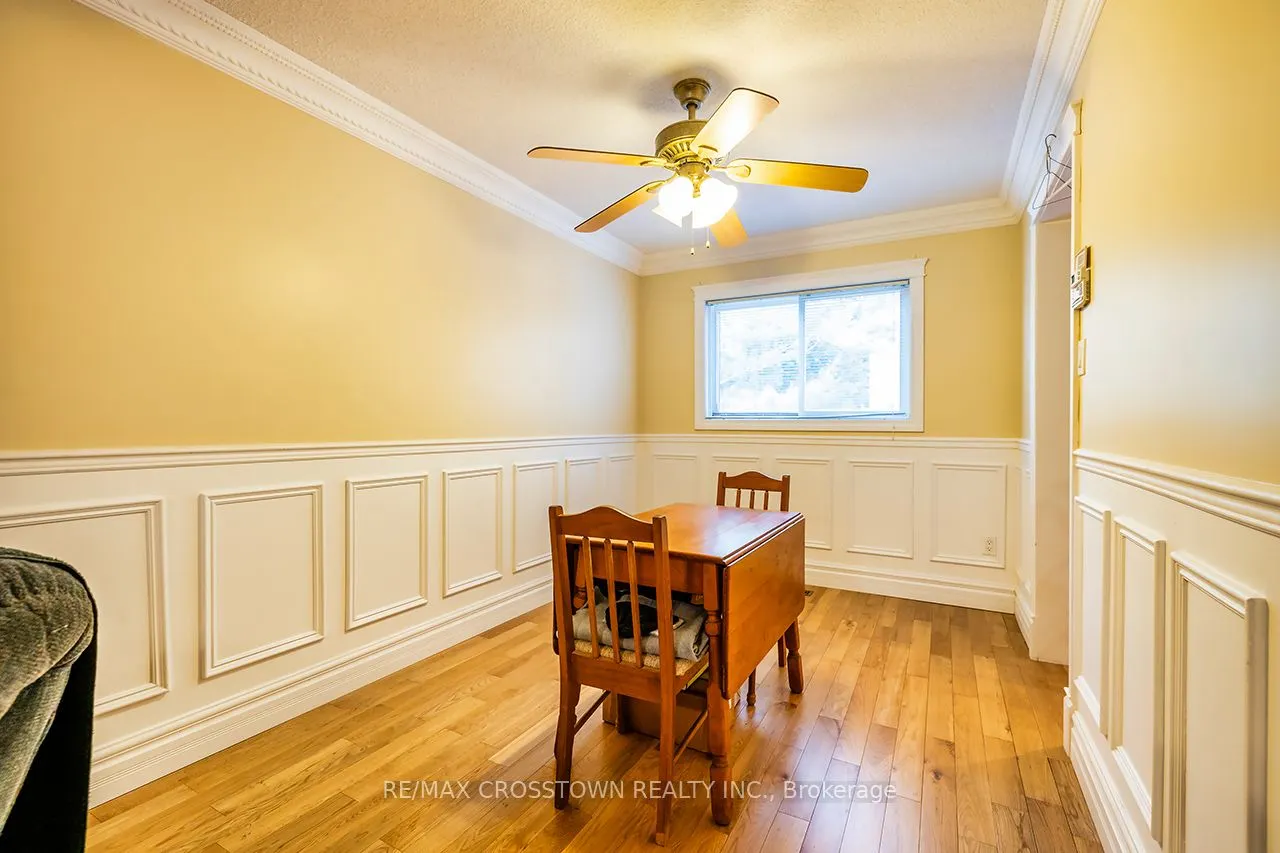 44 Hewitt Crescent