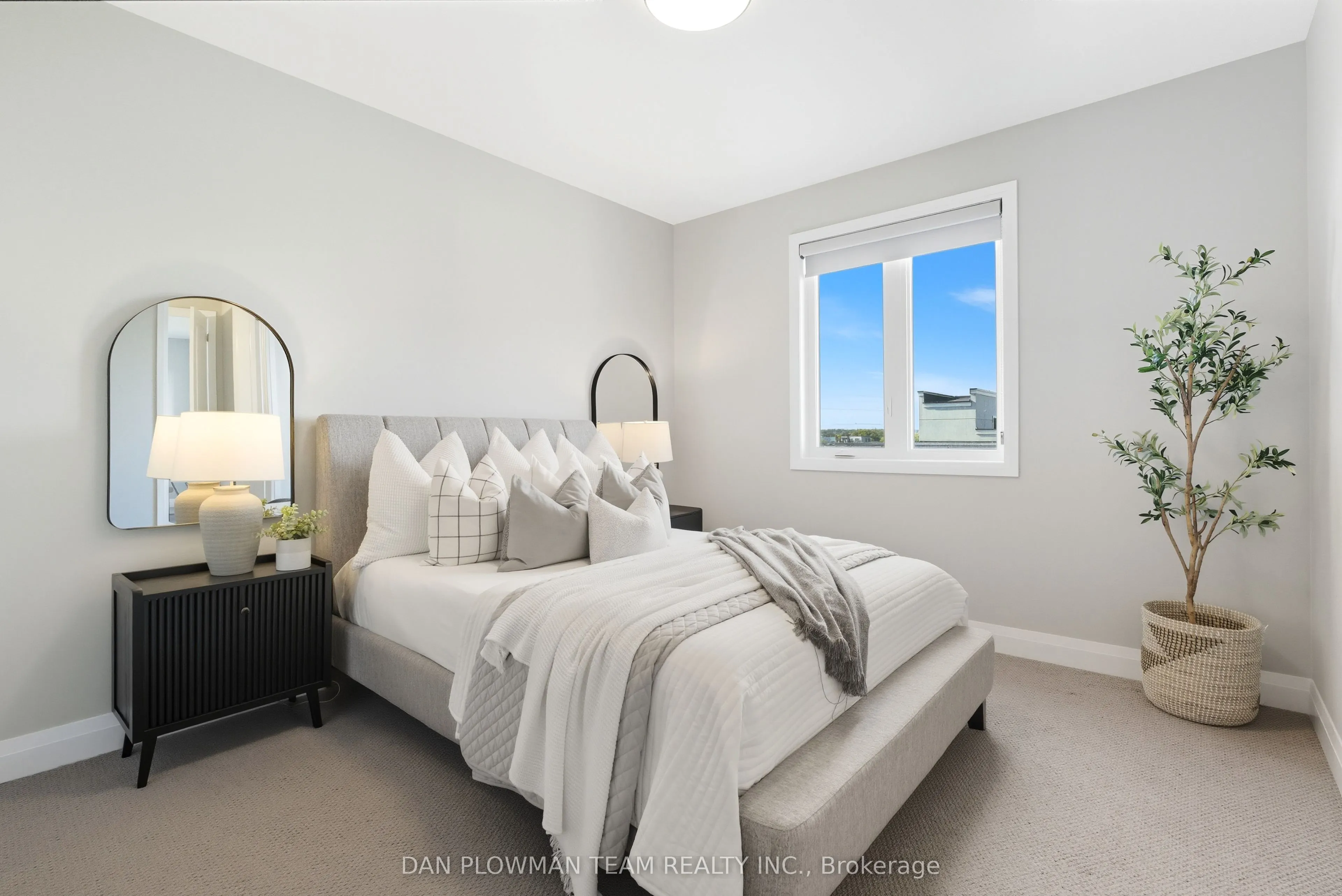 215 Port Darlington Road