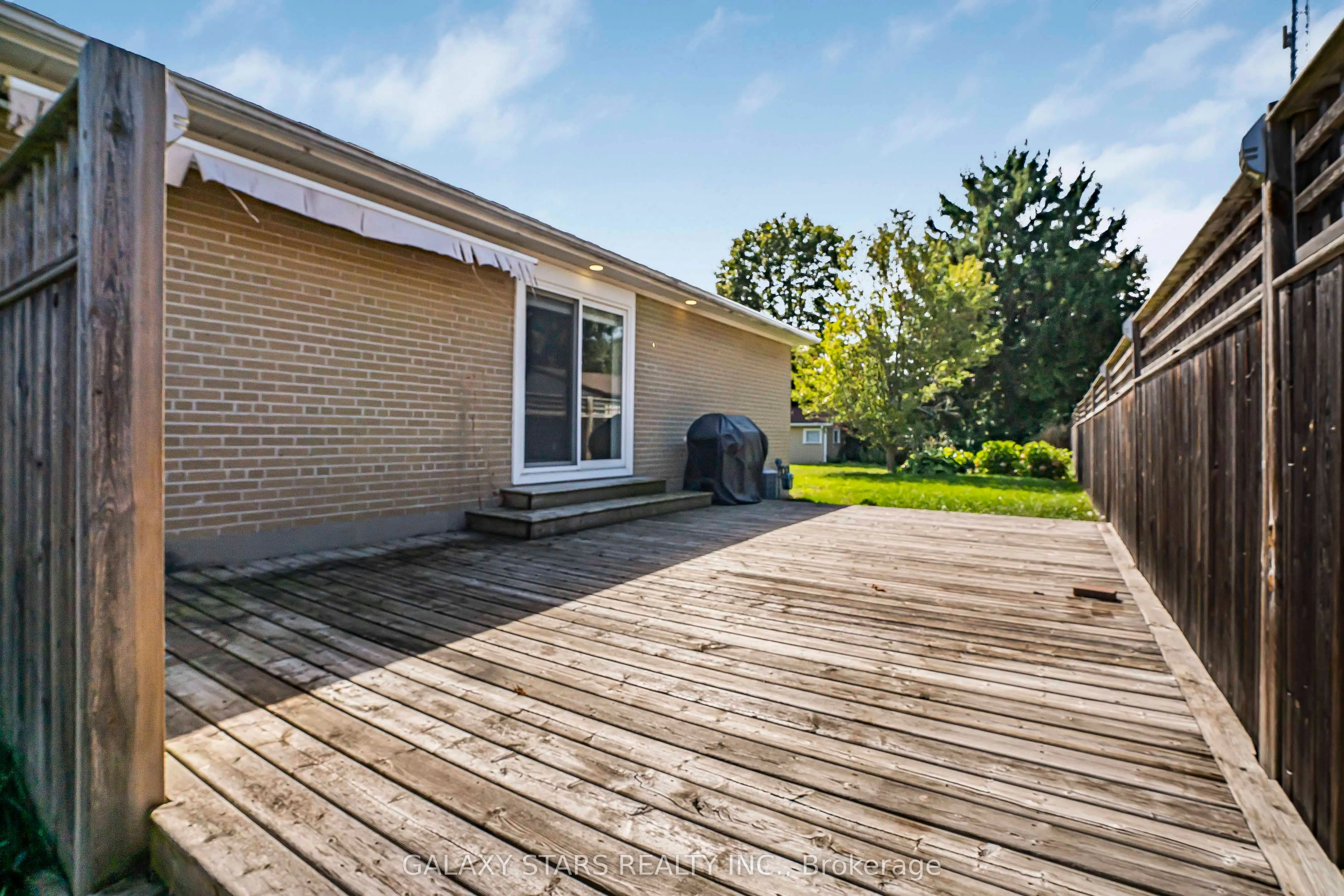 1012 Wardman Crescent, #Main