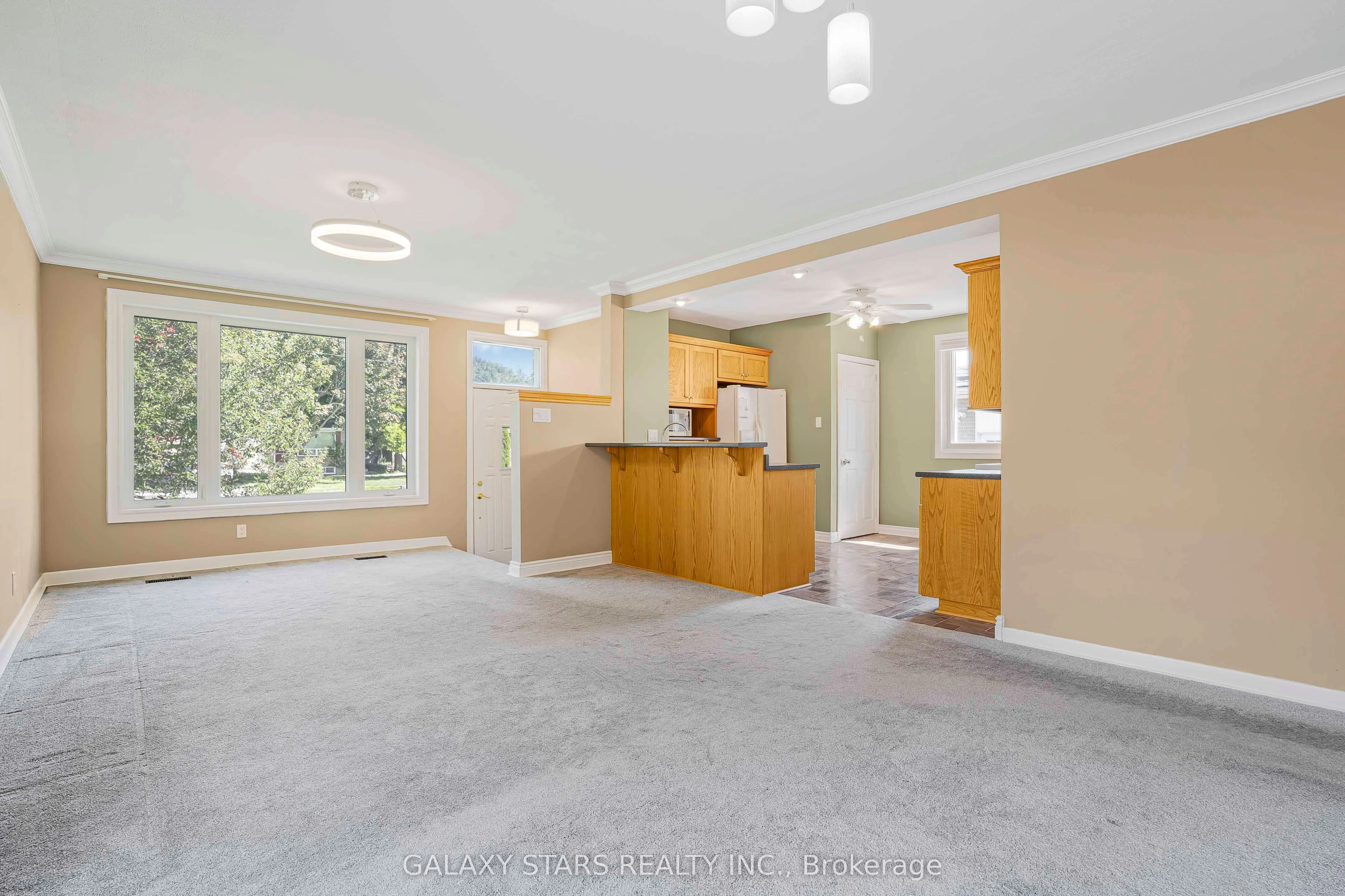 1012 Wardman Crescent, #Main