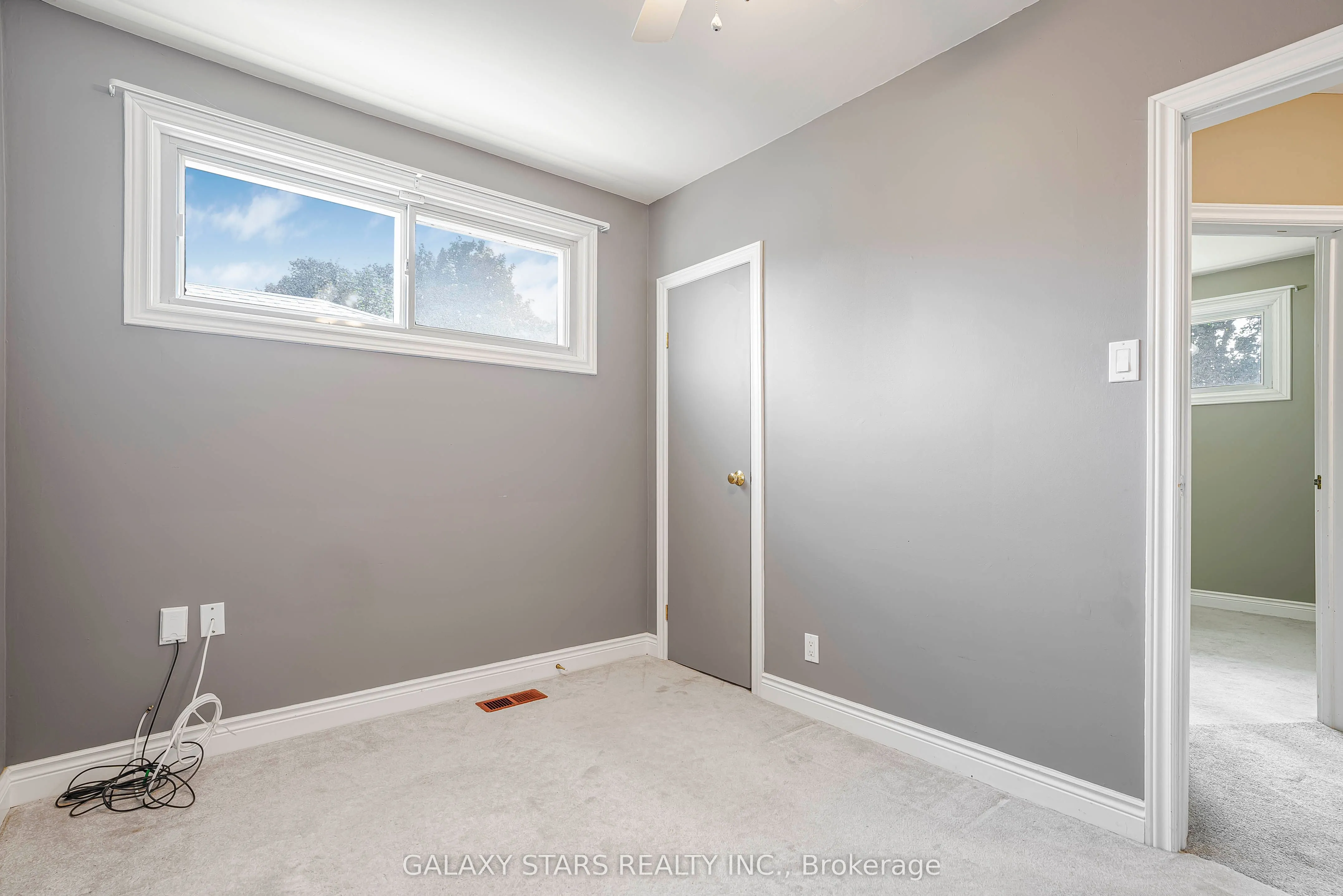 1012 Wardman Crescent, #Main