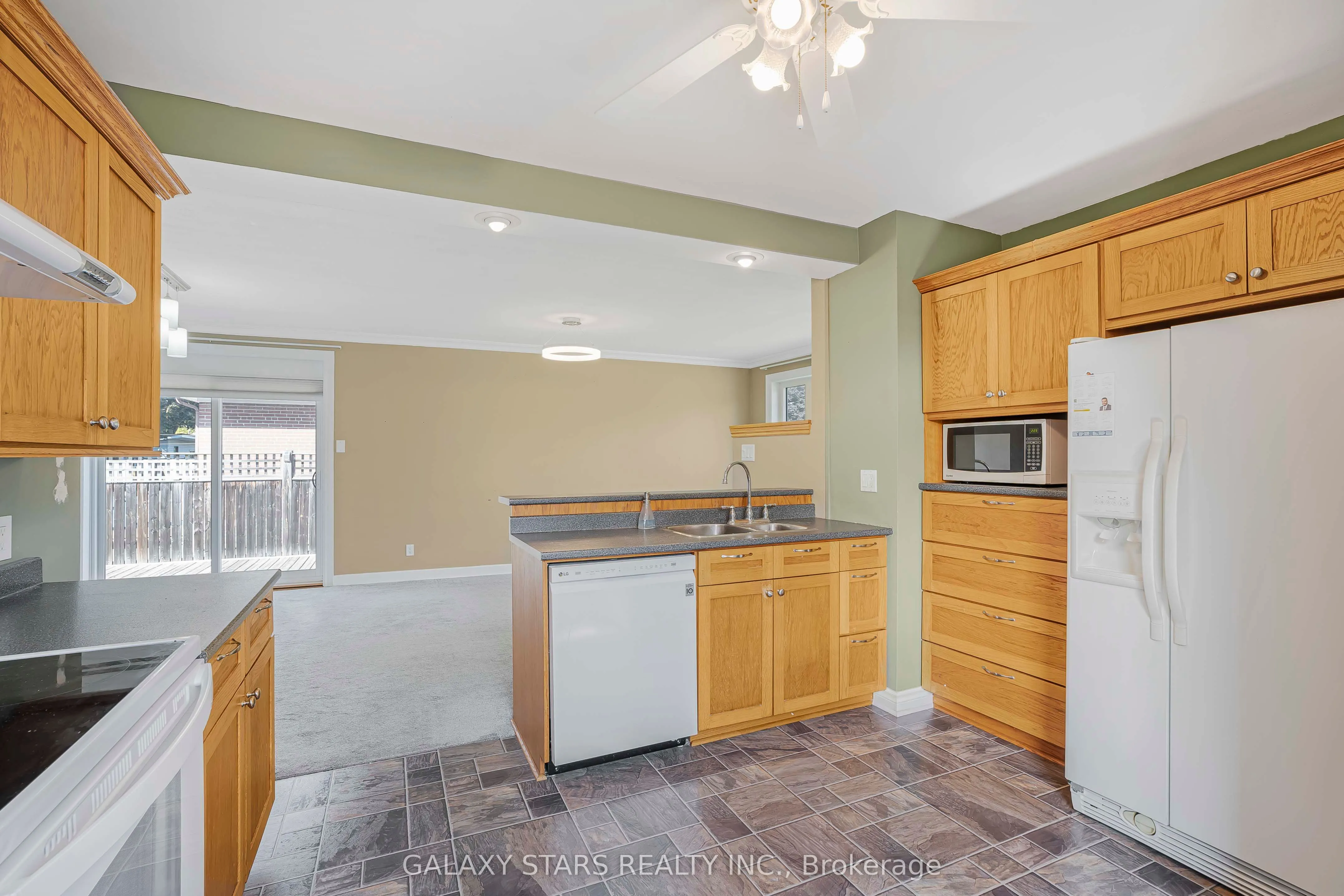 1012 Wardman Crescent, #Main