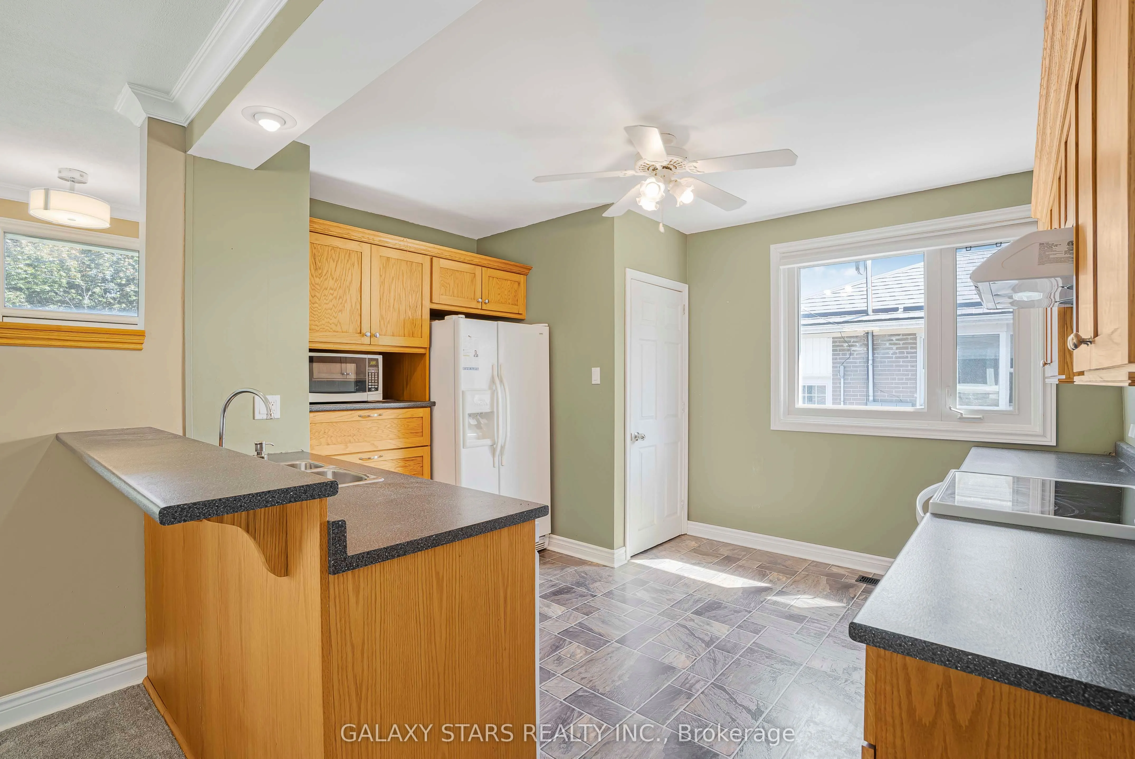 1012 Wardman Crescent, #Main