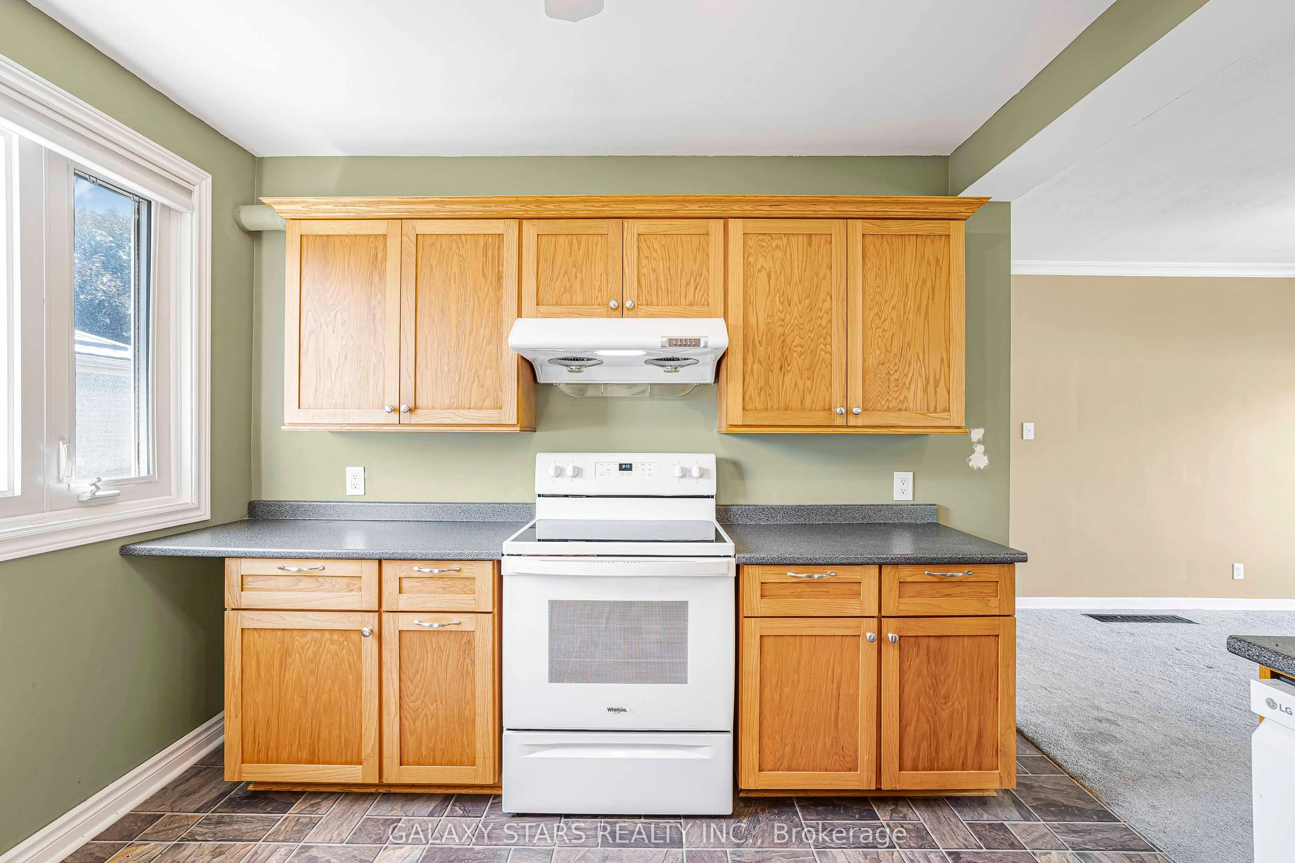 1012 Wardman Crescent, #Main