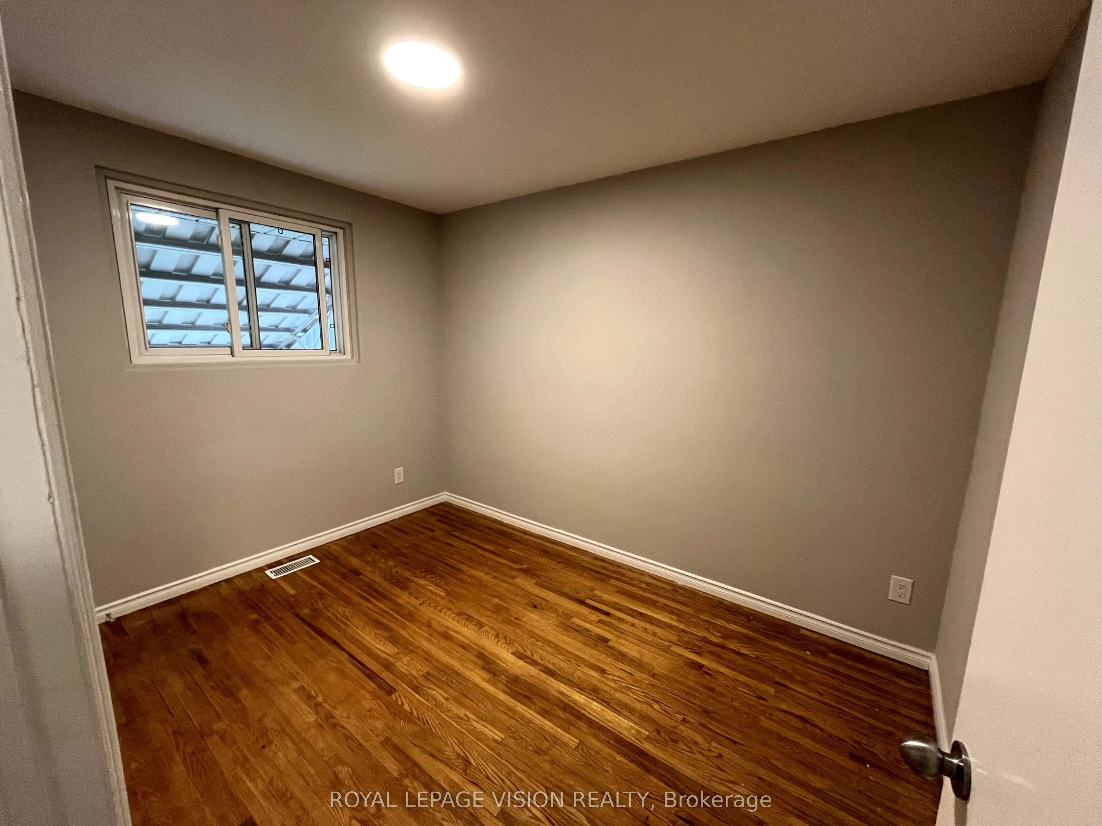 784 Olive Avenue, #Main Floor