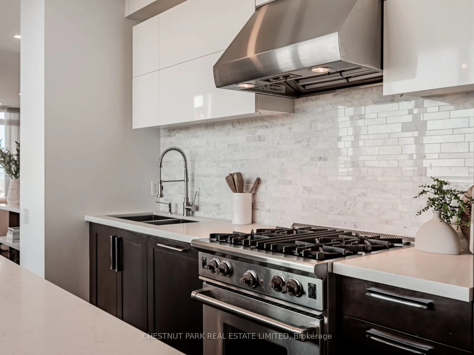 1048 Broadview Avenue, #PH02