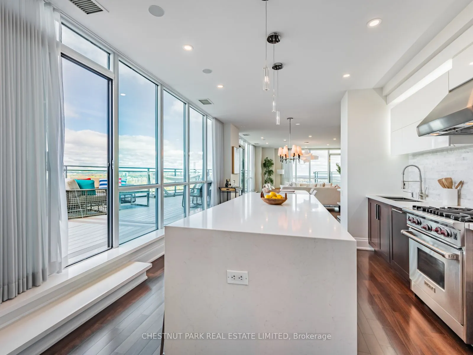 1048 Broadview Avenue, #PH02