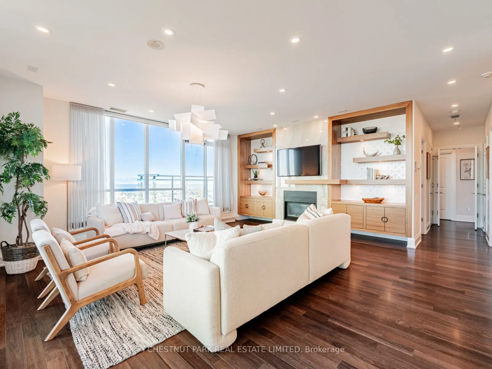 1048 Broadview Avenue, #PH02