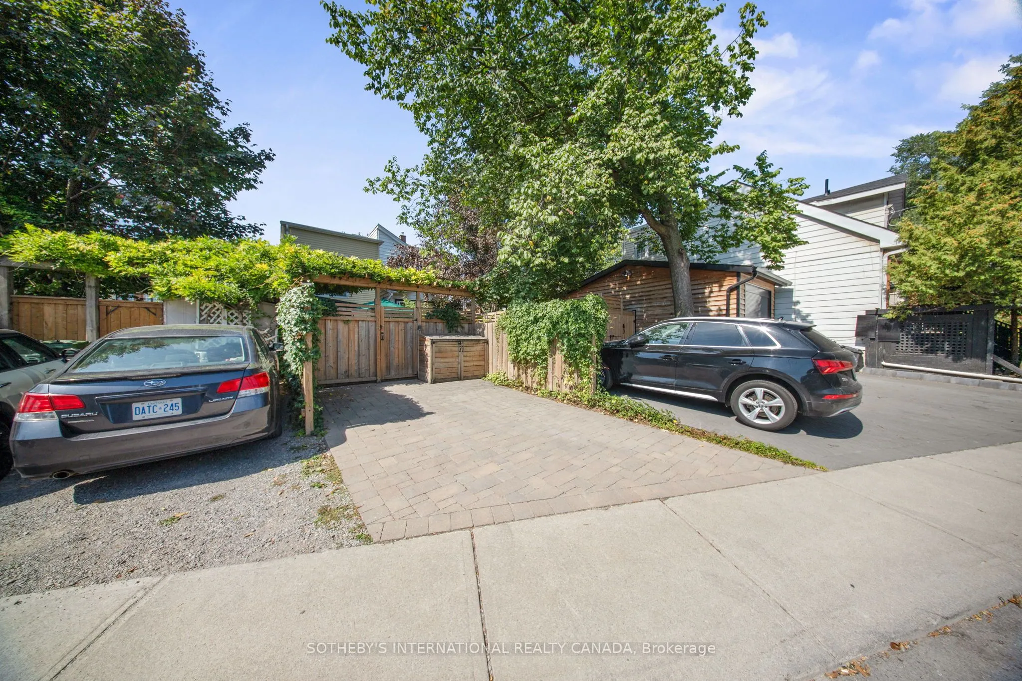 59 De Grassi Street