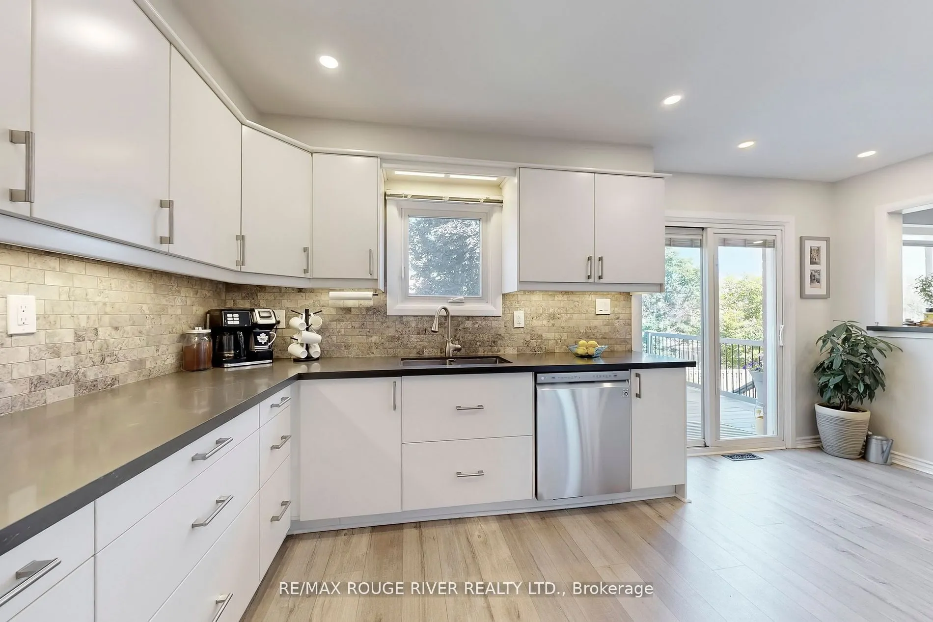 13 Dagwell Crescent