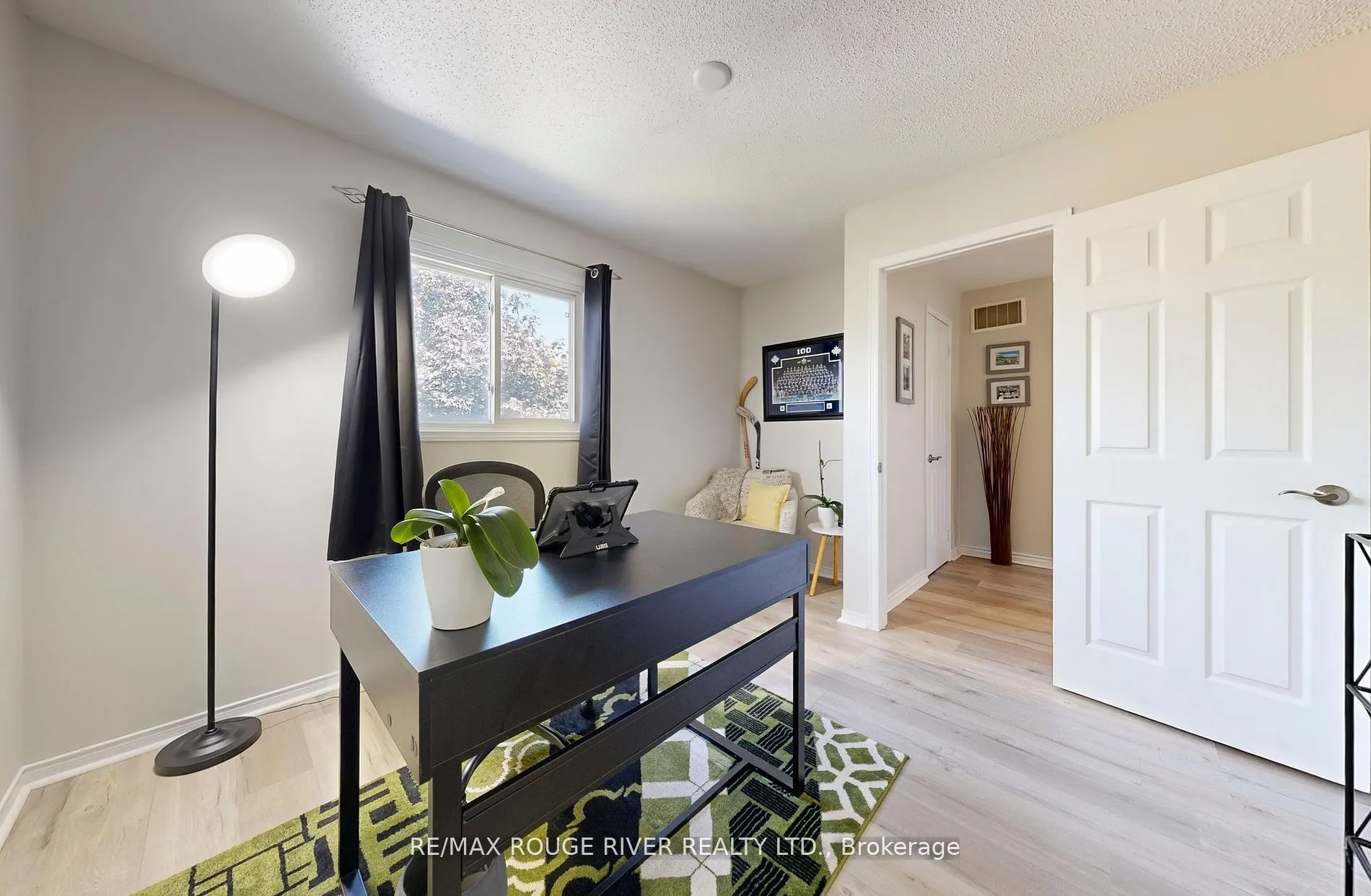 13 Dagwell Crescent
