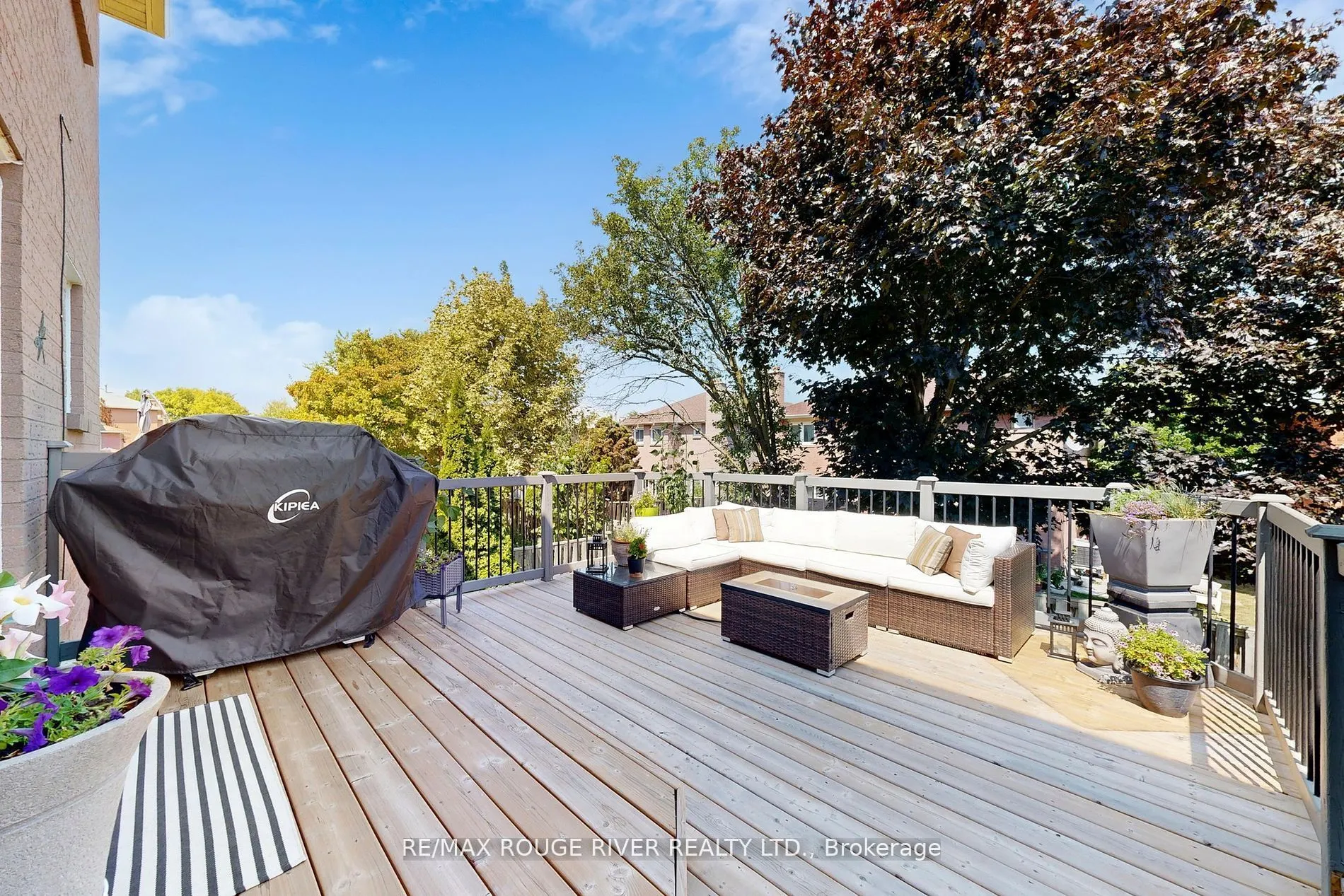 13 Dagwell Crescent