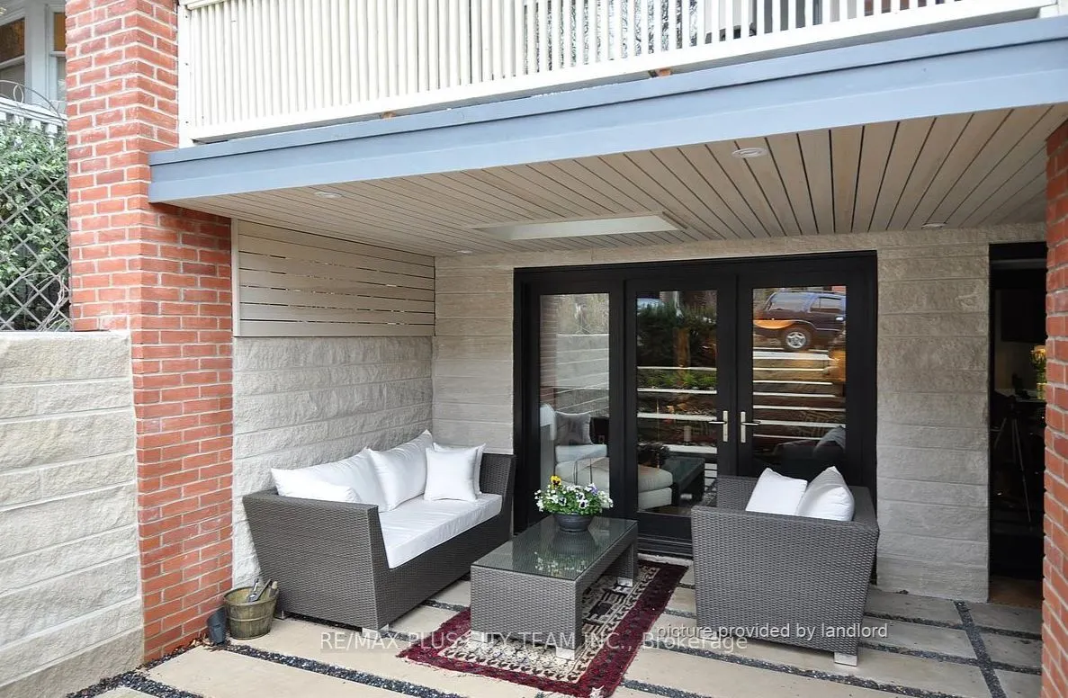 37 Fernwood Park Avenue, #1