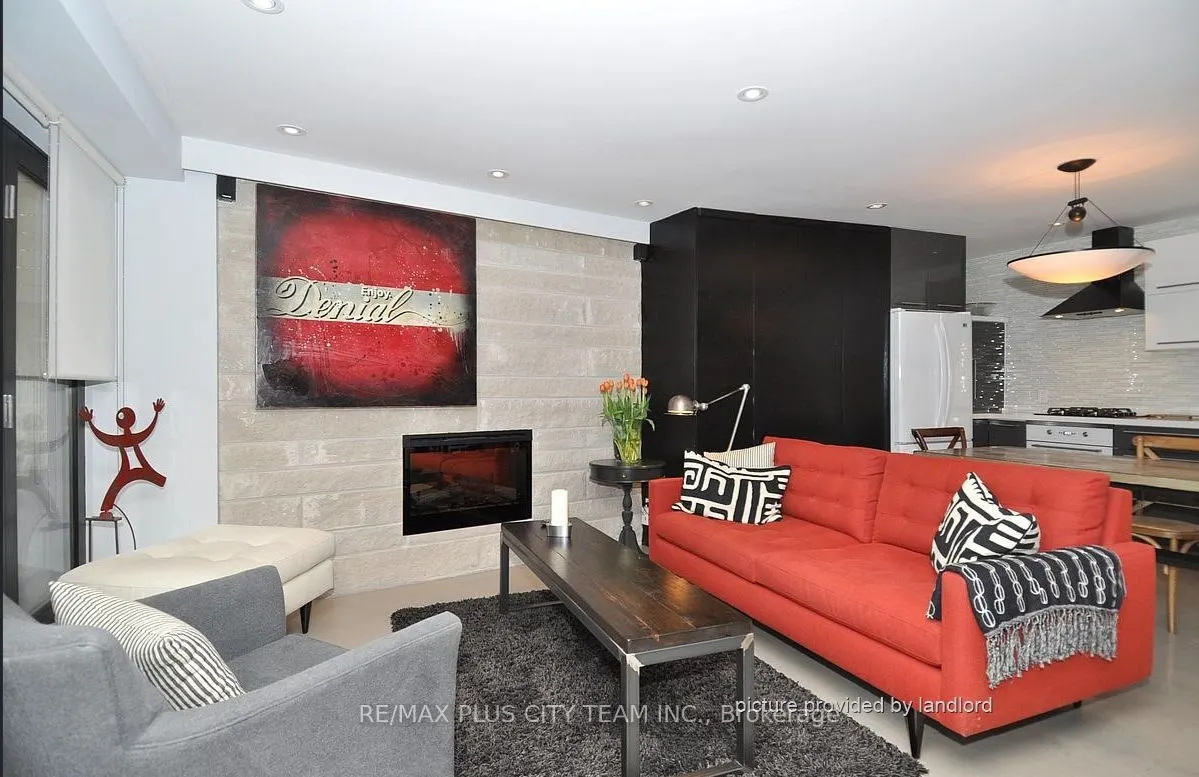 37 Fernwood Park Avenue, #1
