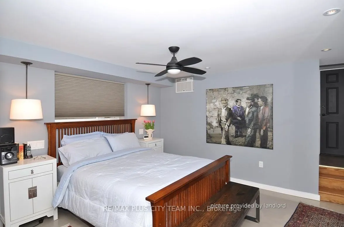 37 Fernwood Park Avenue, #1