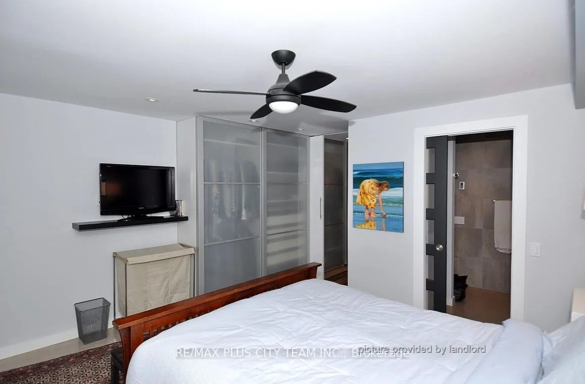 37 Fernwood Park Avenue, #1