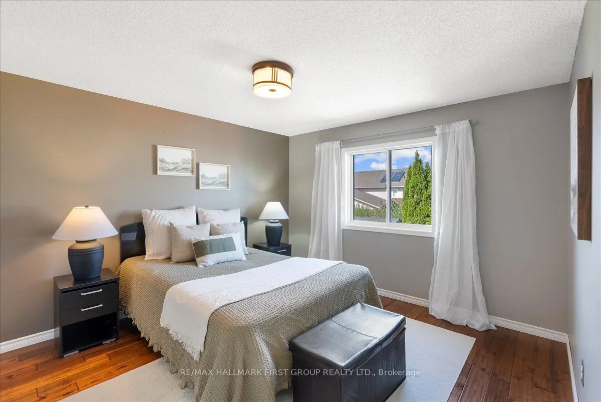 536 Woodmount Crescent