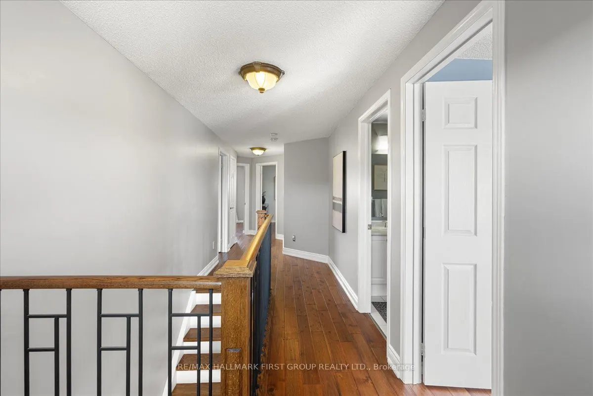 536 Woodmount Crescent