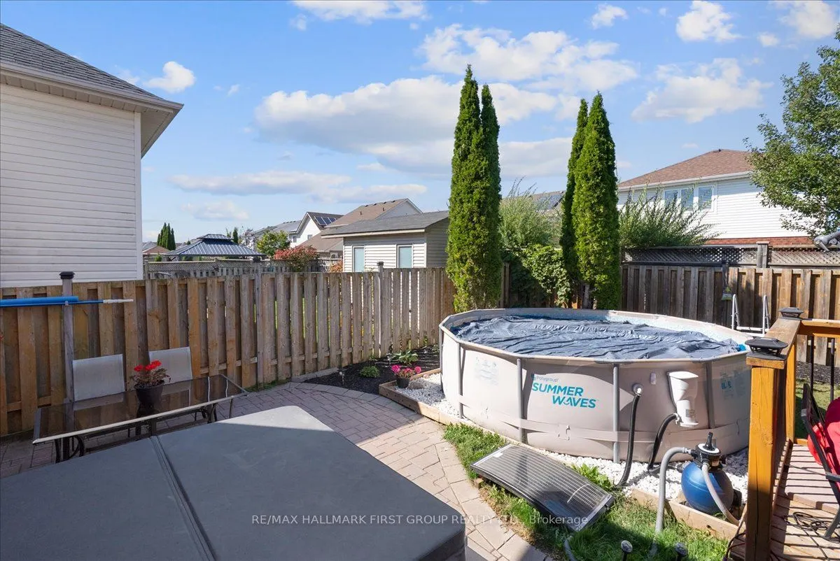 536 Woodmount Crescent
