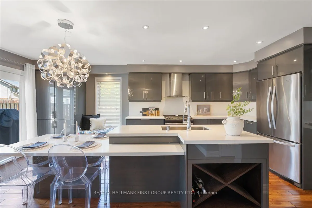 536 Woodmount Crescent