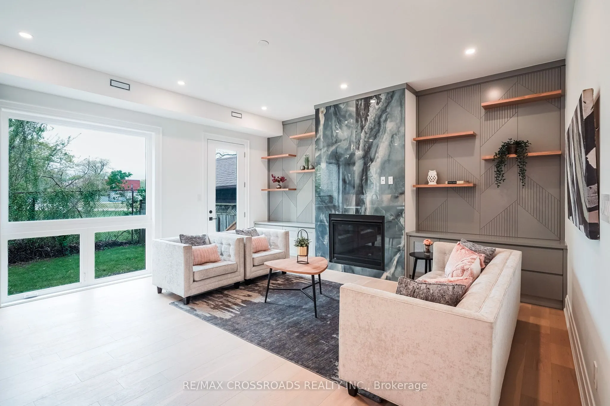 112 Blantyre Avenue