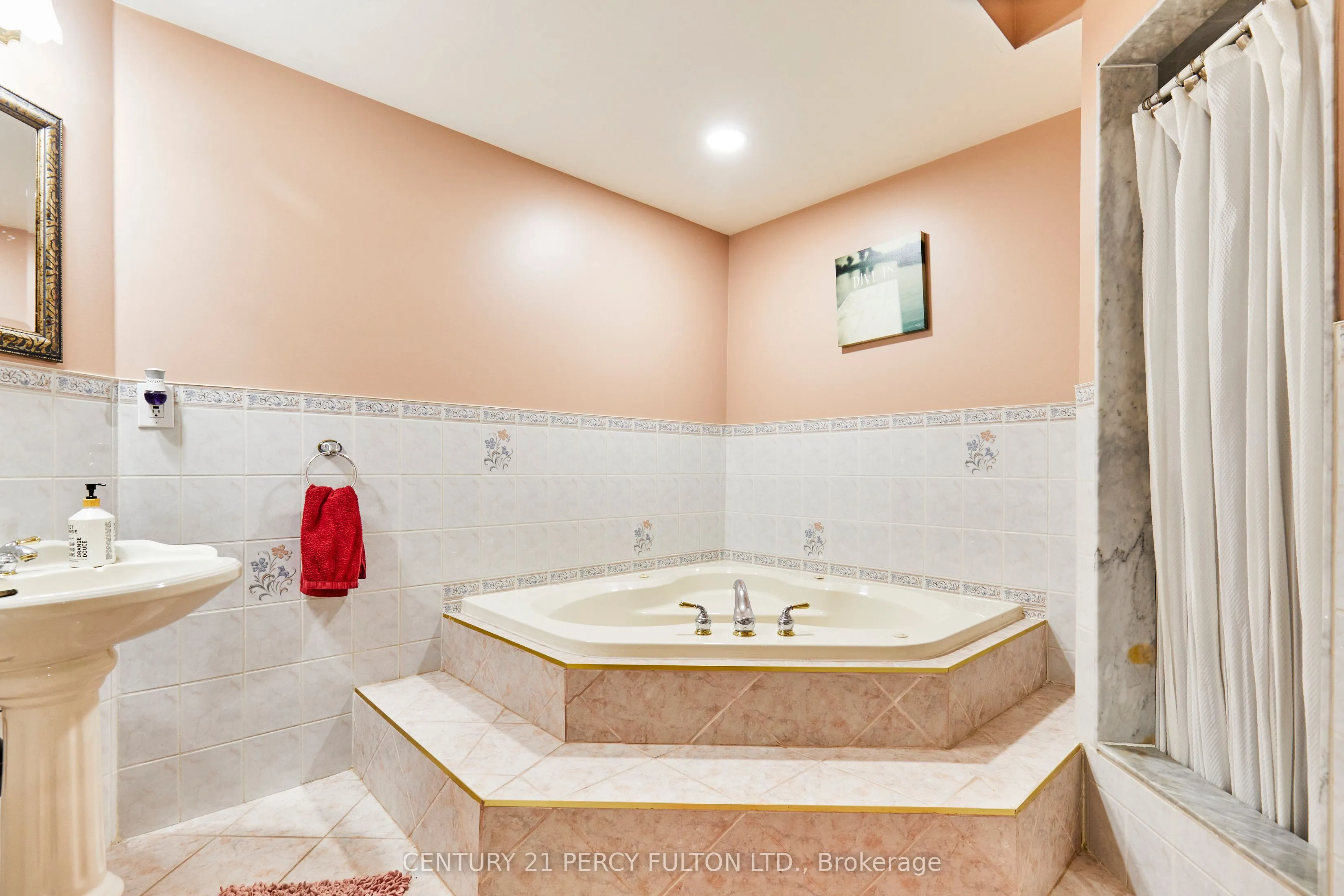 483 Ormond Drive