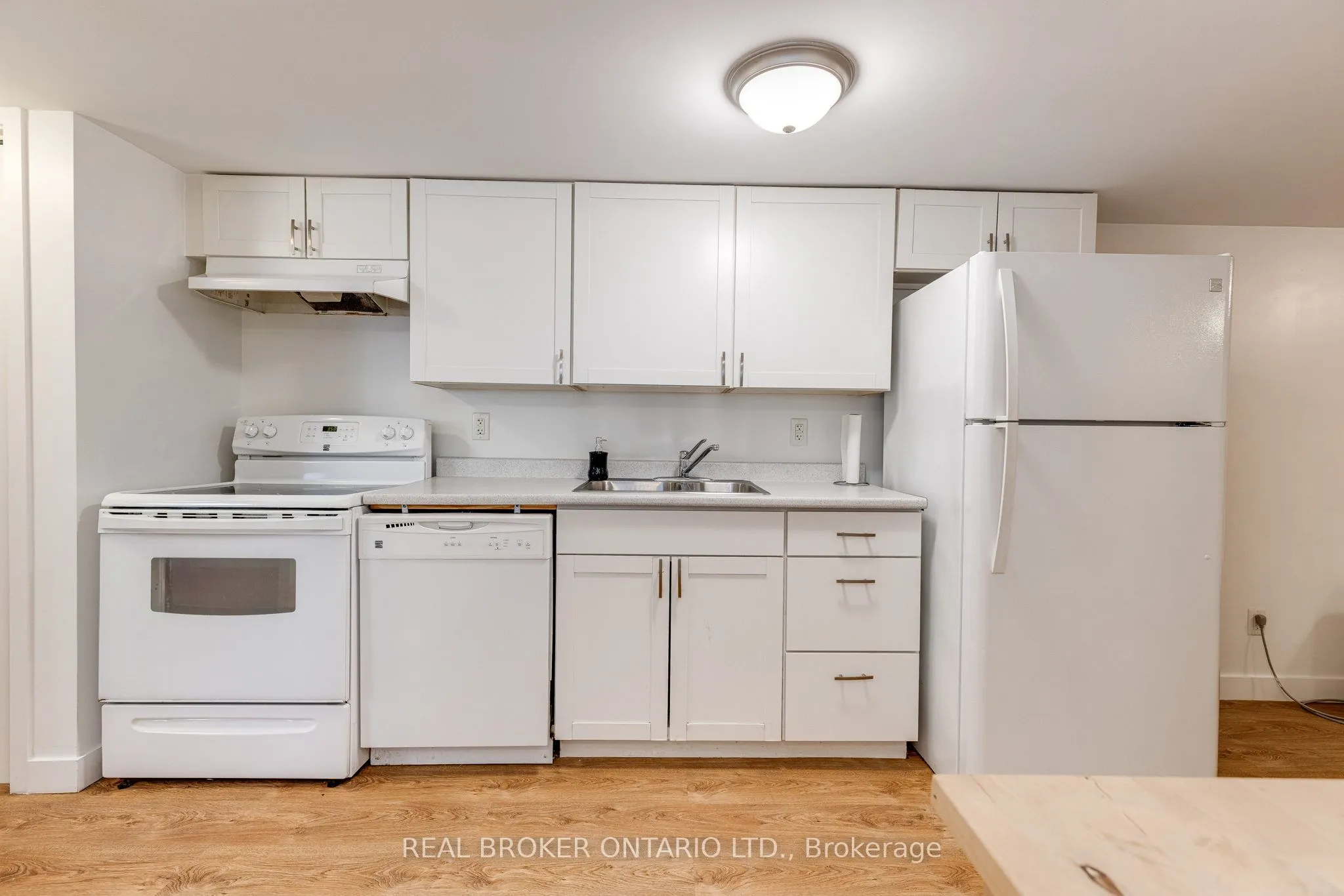 371 Jones Avenue, #Lower