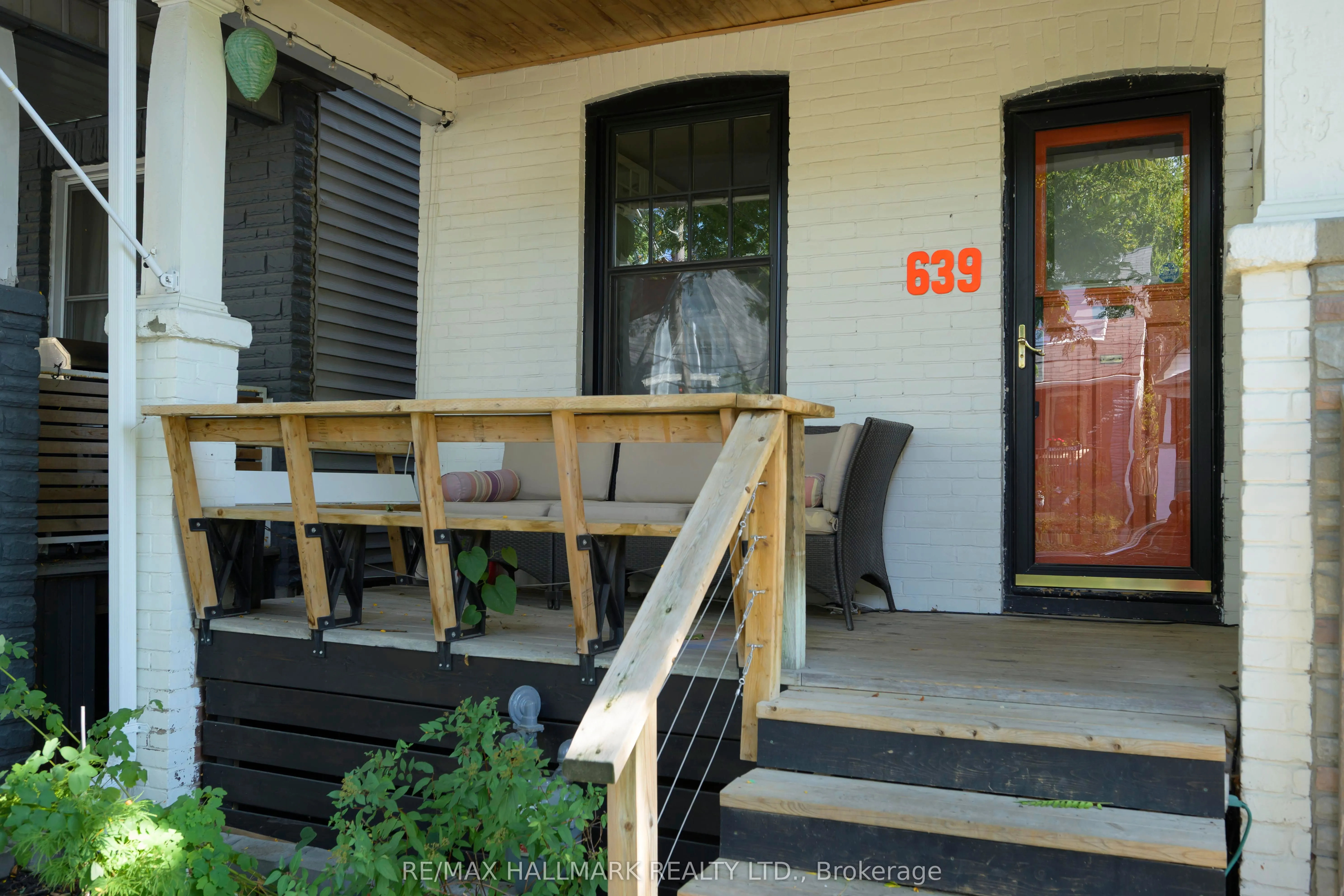 639 Rhodes Avenue