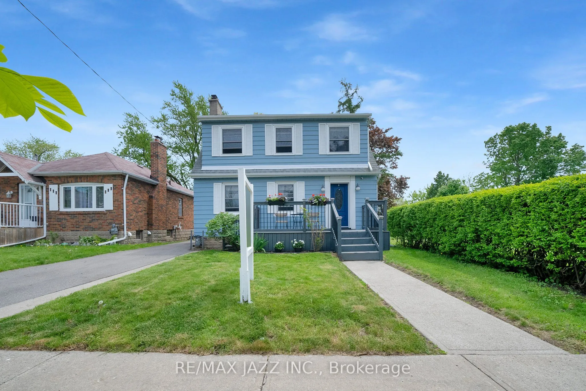 303 Gliddon Avenue