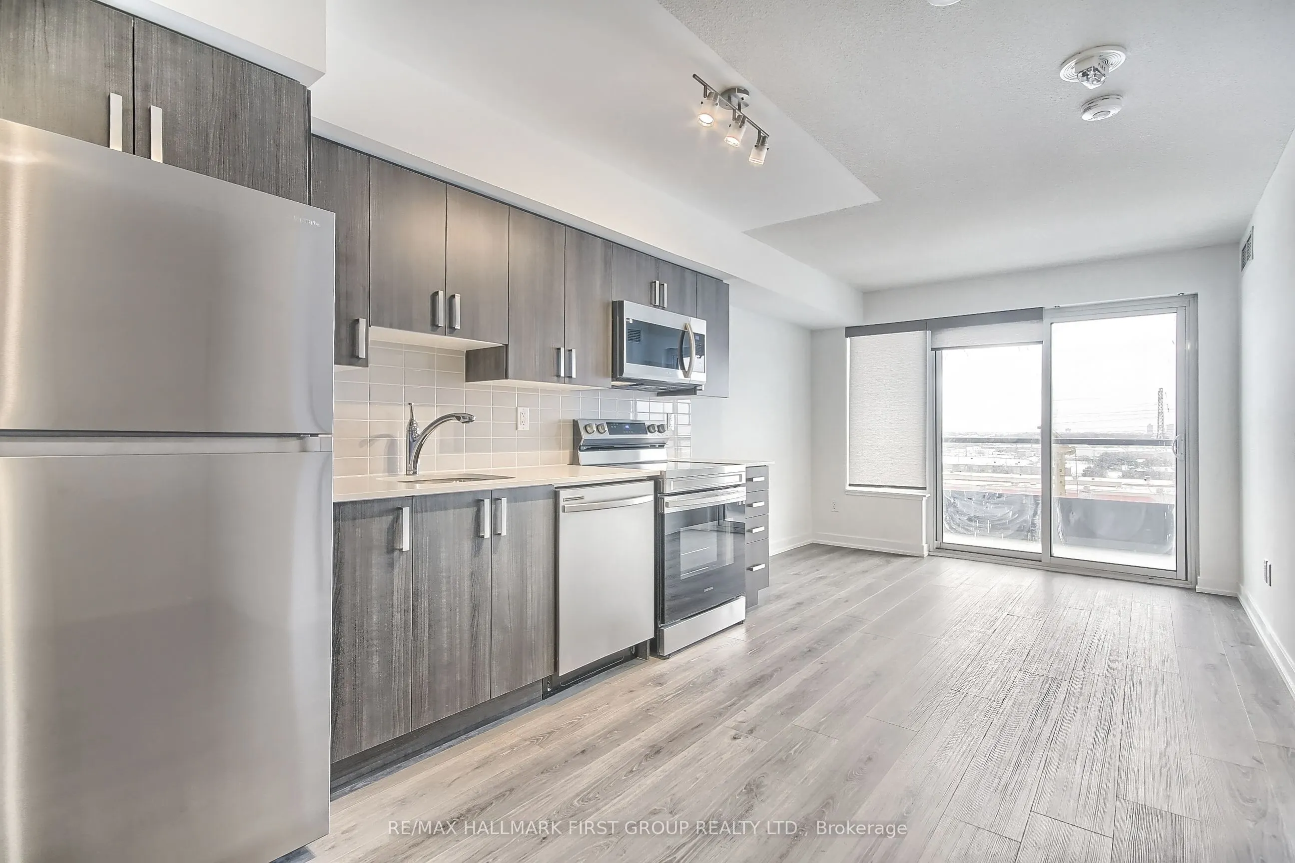 1480 Bayly Street, #908