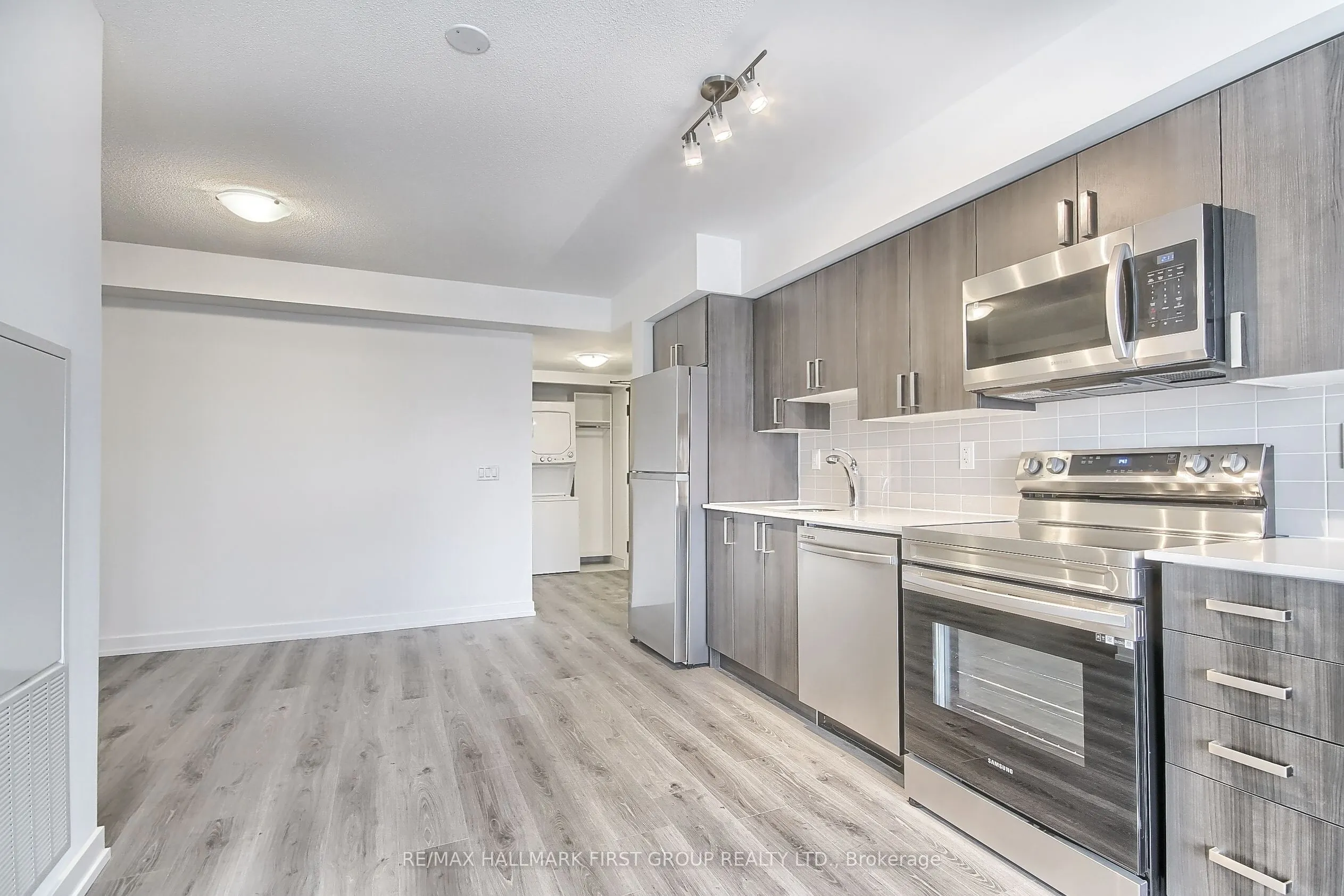 1480 Bayly Street, #908