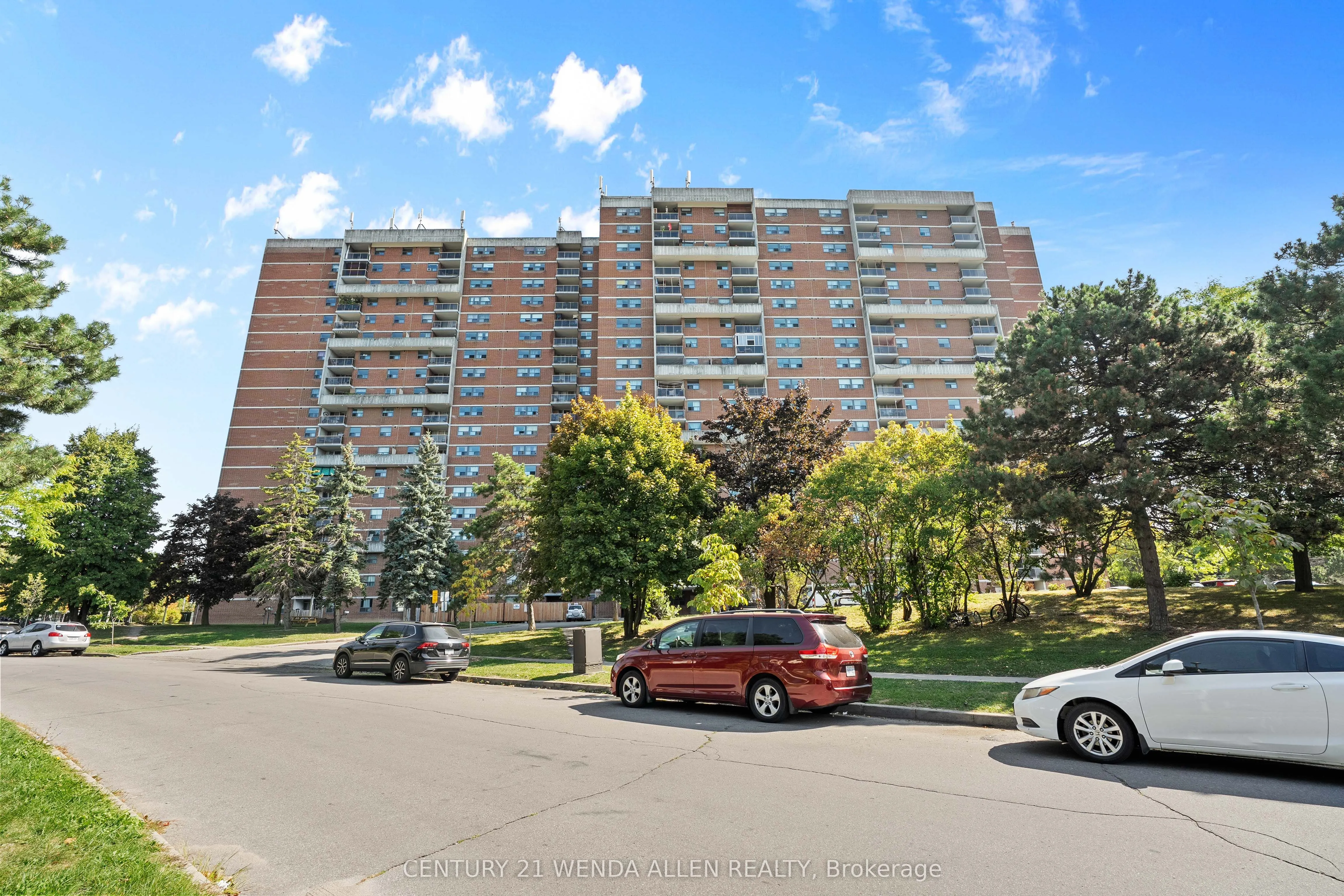 100 Wingarden Court, #1507